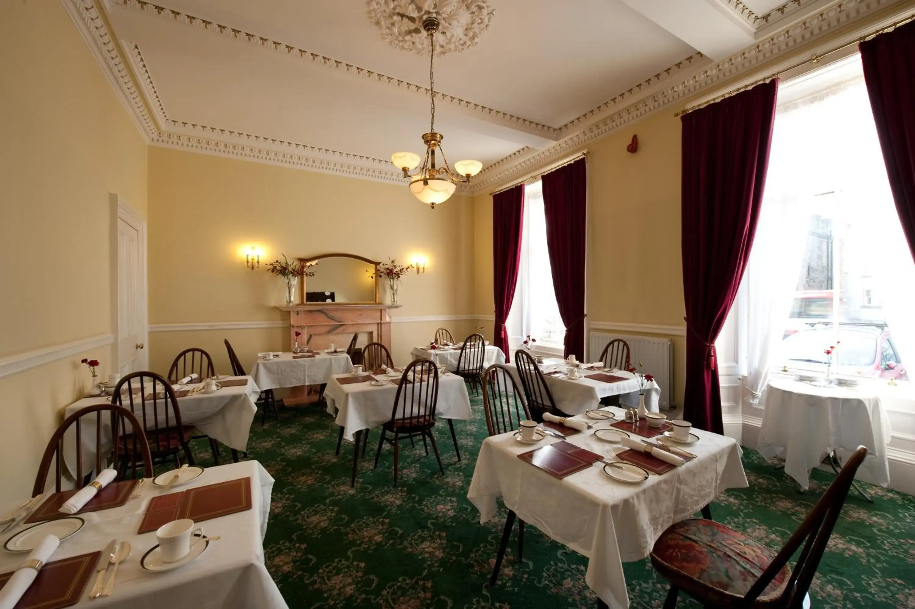 Food and drinks, Restaurant/Places to Eat in The Ben Doran Hotel