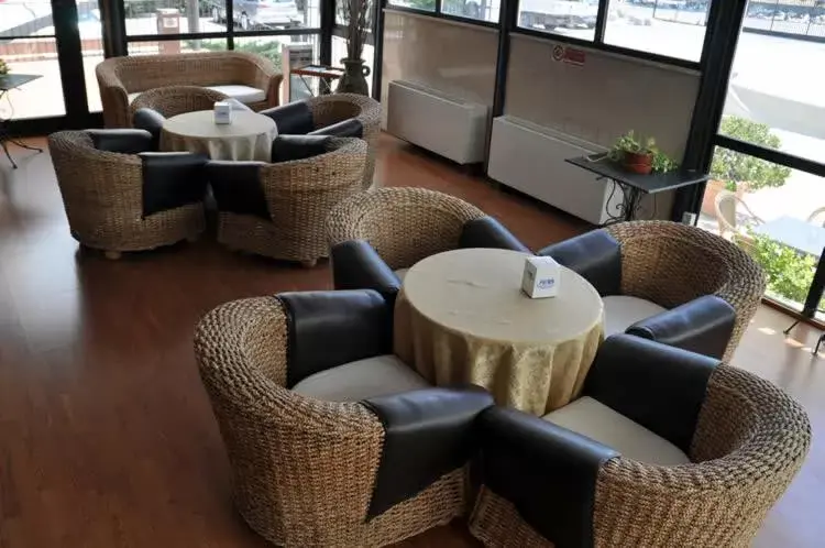 Seating Area in Hotel Holiday