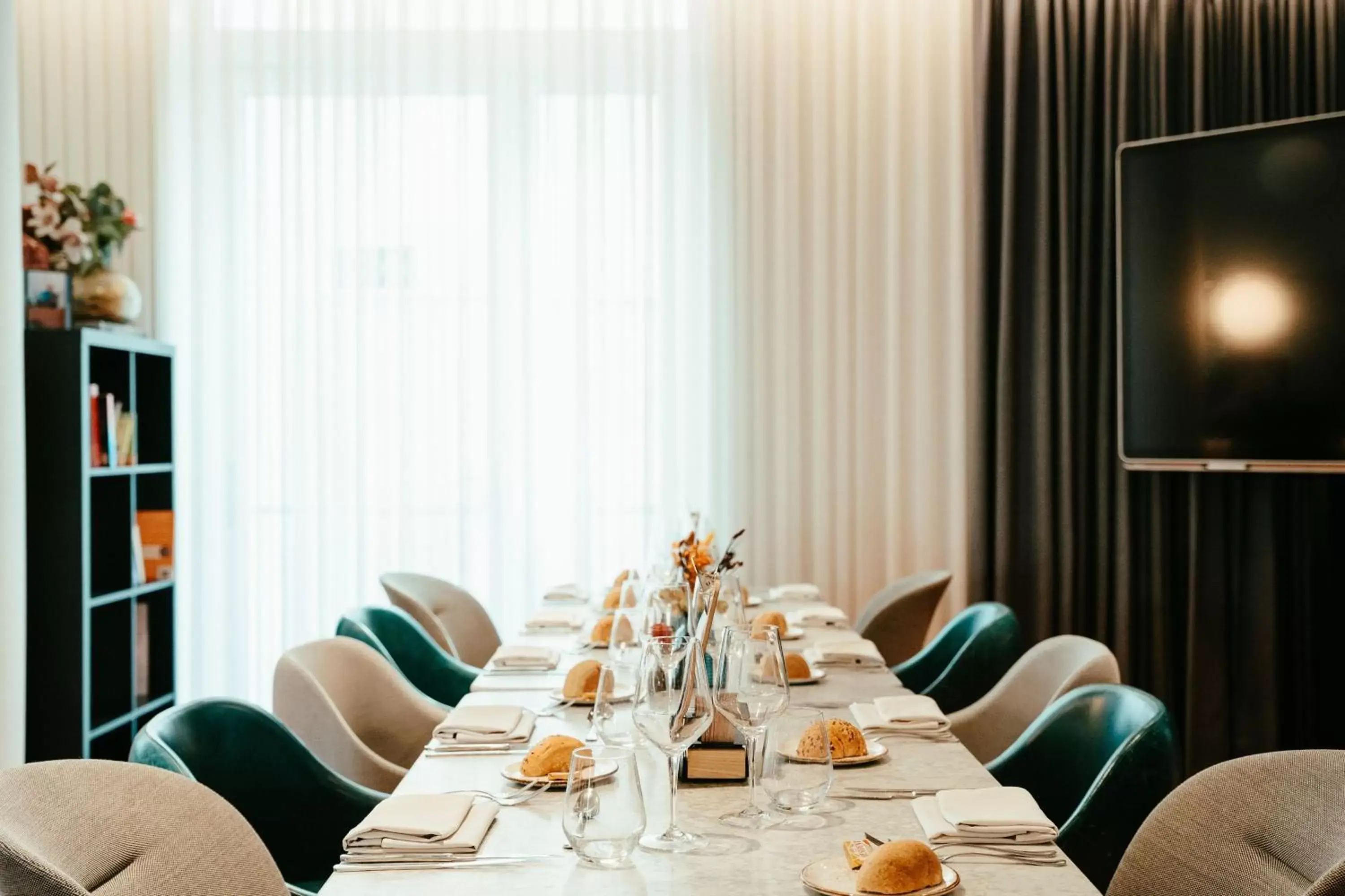 Restaurant/Places to Eat in Residence Inn Ghent by Marriott