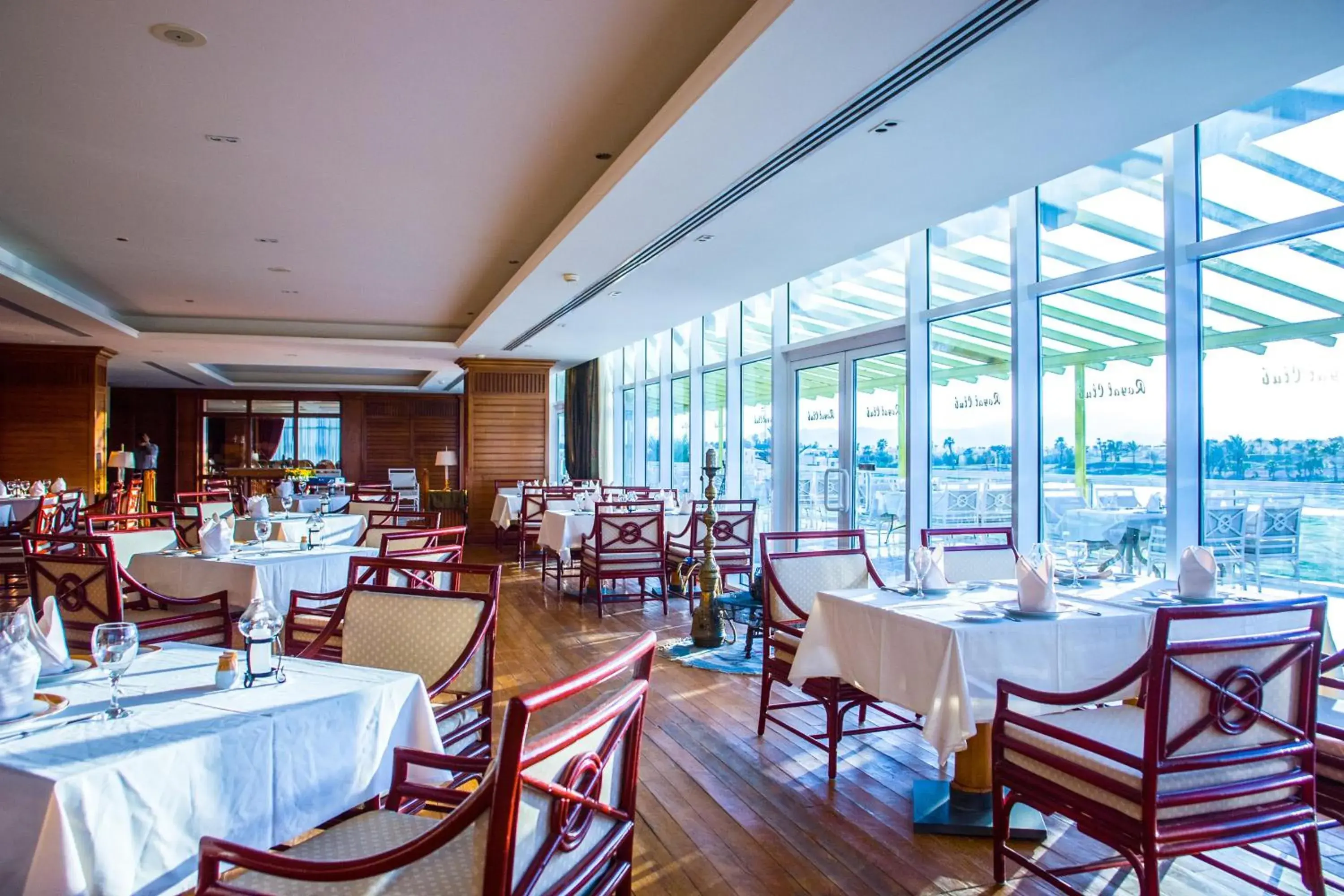 Restaurant/Places to Eat in Jolie Ville Golf & Resort