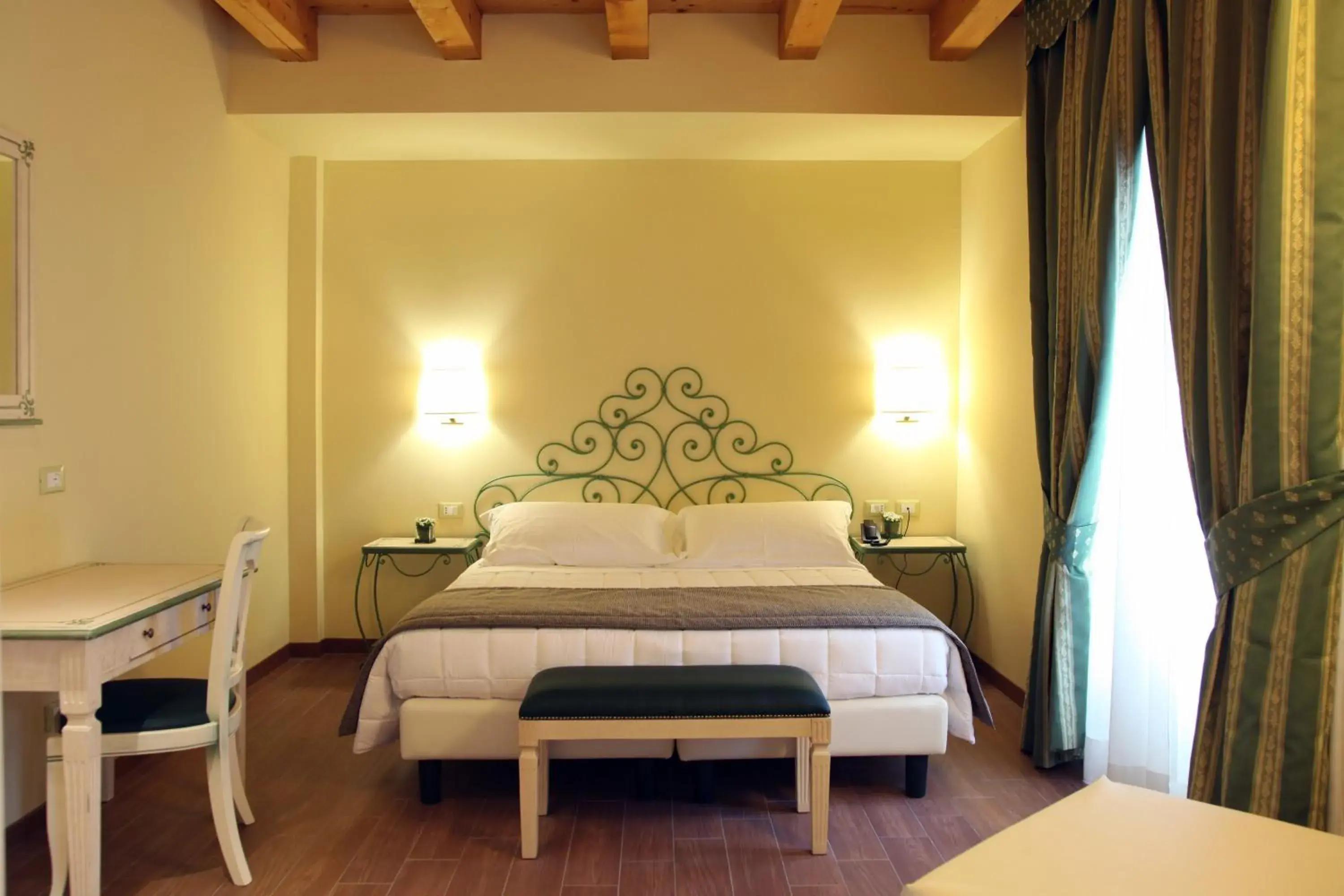 Photo of the whole room, Bed in Hotel Borgo Antico