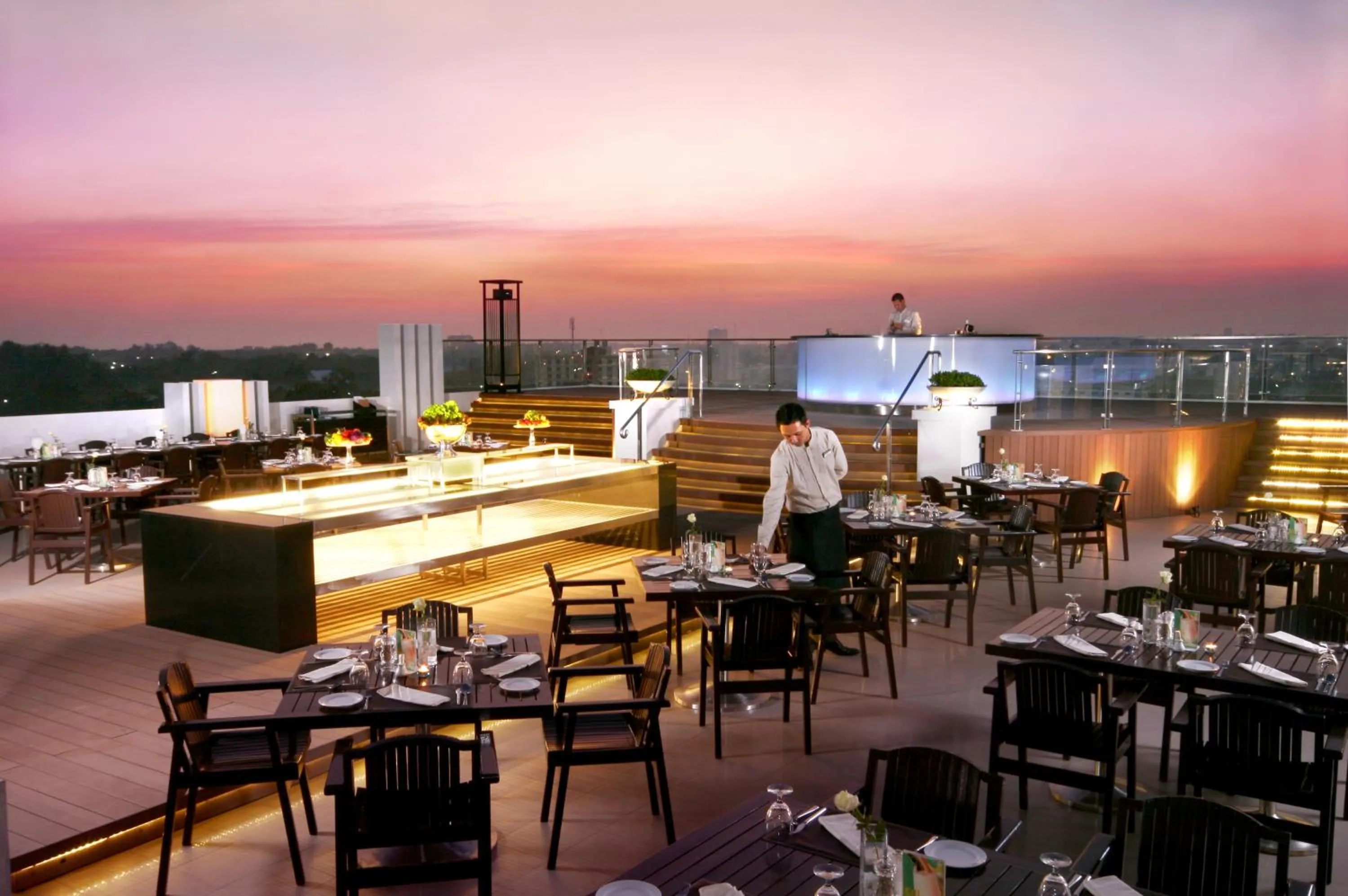 Restaurant/places to eat in Kameo Grand Hotel & Serviced Apartment, Rayong