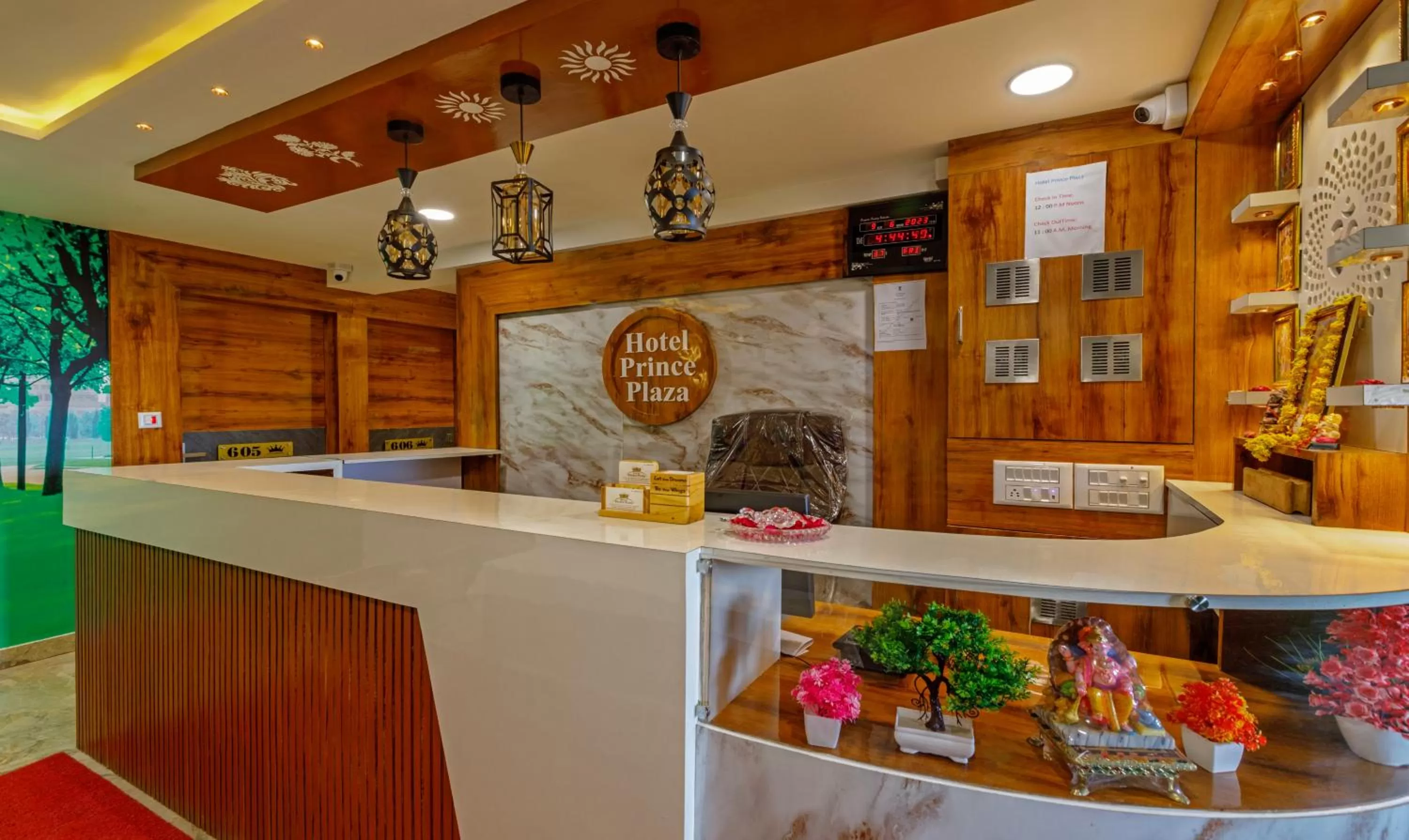 Lobby or reception in Treebo Prince Plaza