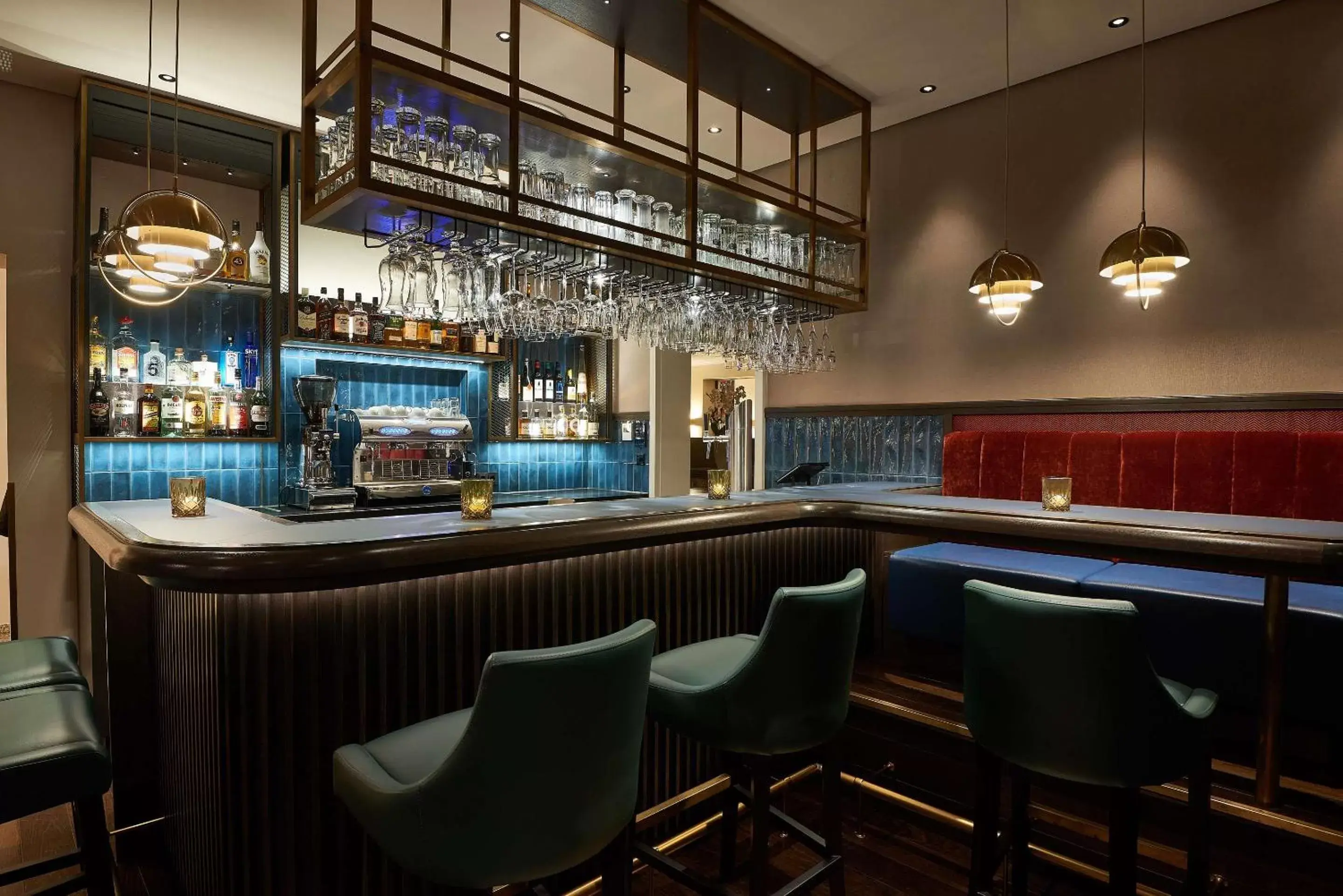 Lounge or bar, Lounge/Bar in Best Western Plus Hotel St. Raphael