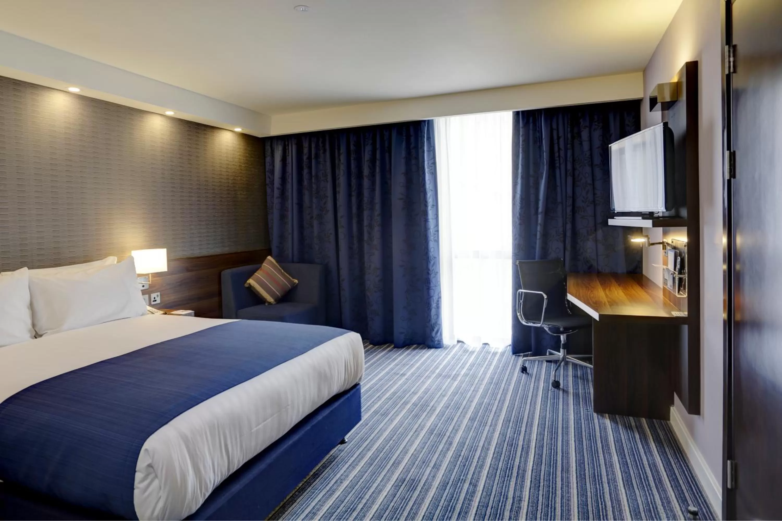 Standard Double or Twin Room in Holiday Inn Express London - ExCel, an IHG Hotel