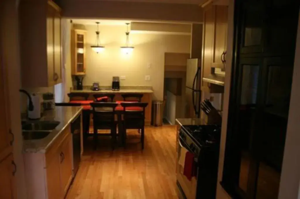 Other, Dining Area in Roscoe Village Guesthouse