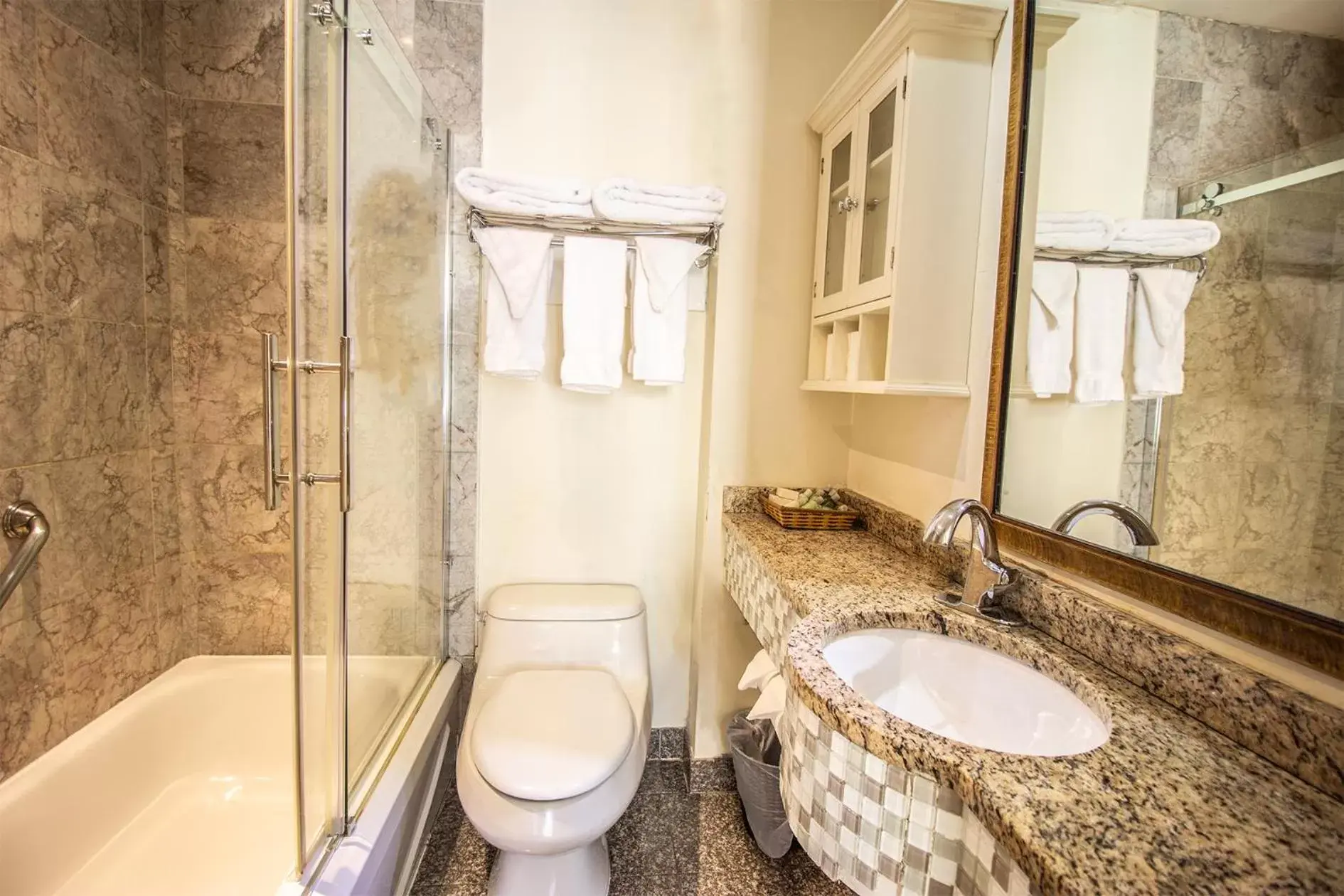 Shower, Bathroom in Parc Suites Hotel