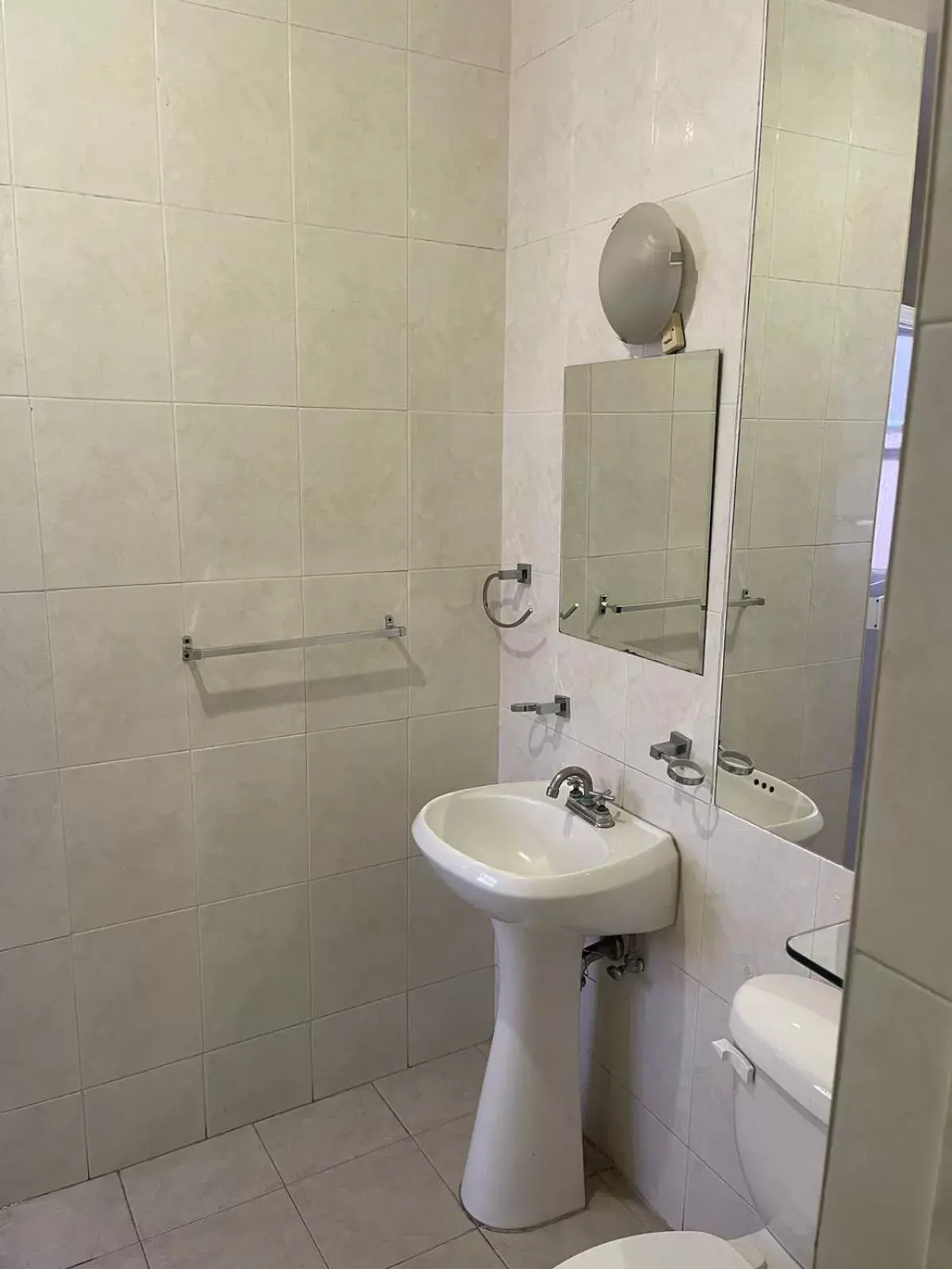 Bathroom in Hotel Rincon Real Suites