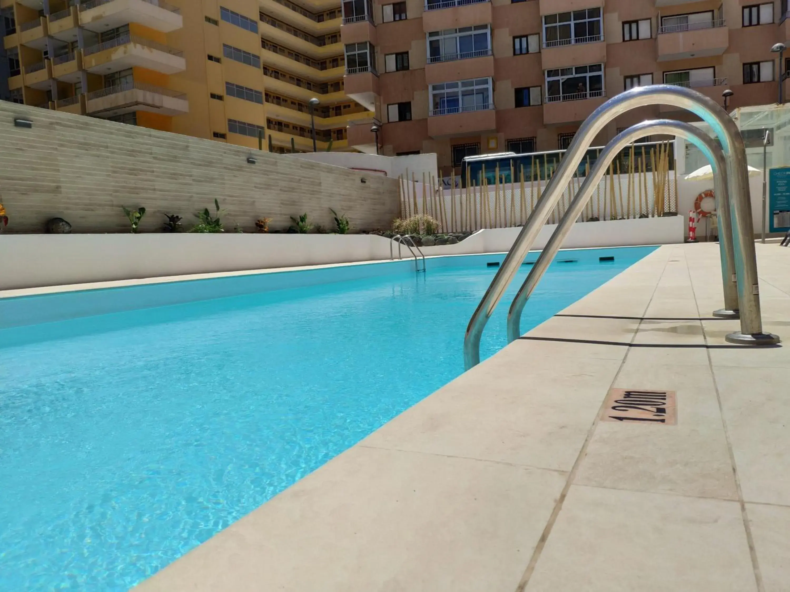 Swimming pool in Checkin Concordia Playa Swimming pool in Checkin Concordia Playa