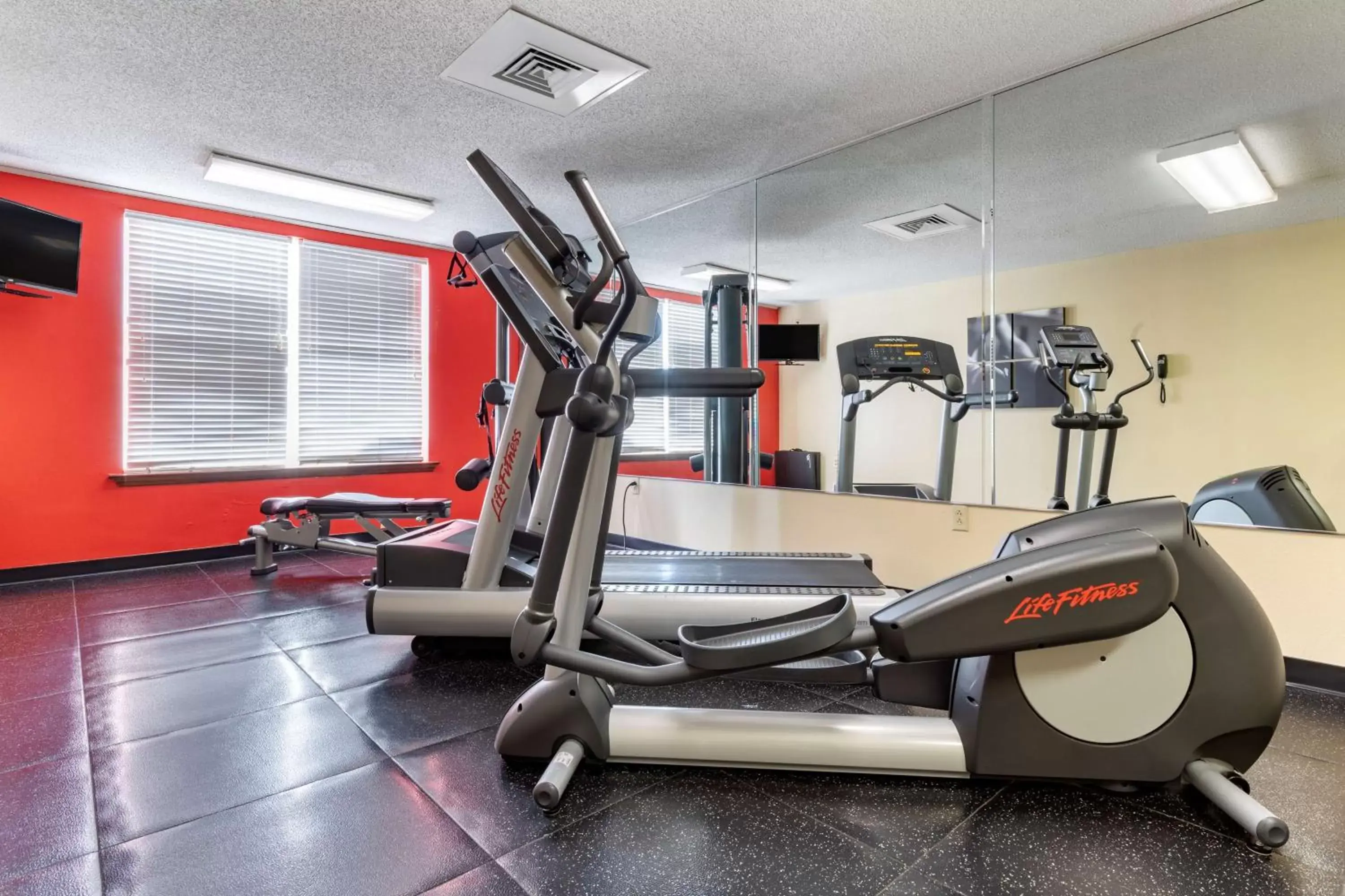 Fitness centre/facilities, Fitness Center/Facilities in Country Inn & Suites by Radisson, Lumberton, NC