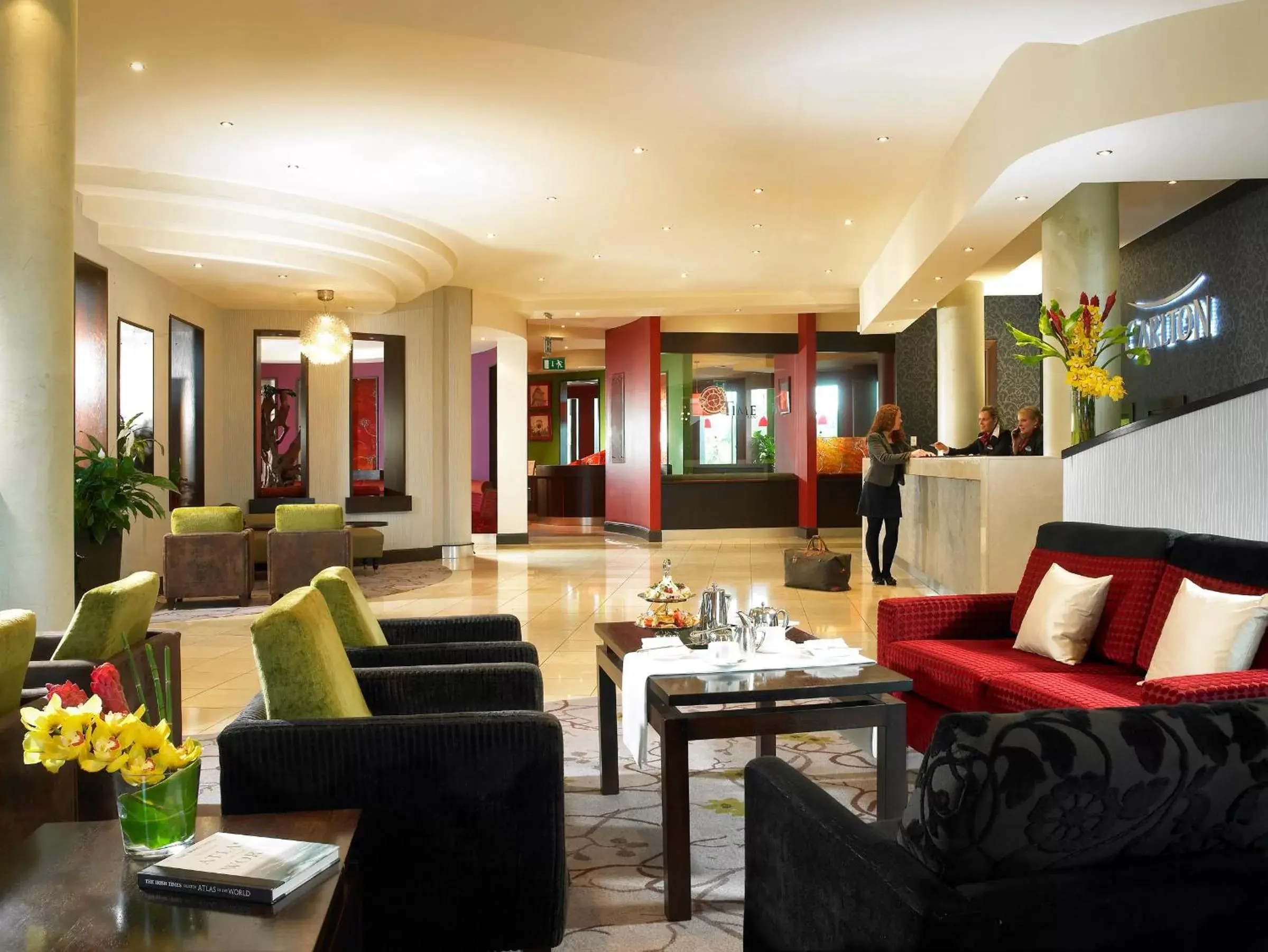 Lobby or reception, Seating Area in Carlton Hotel Blanchardstown