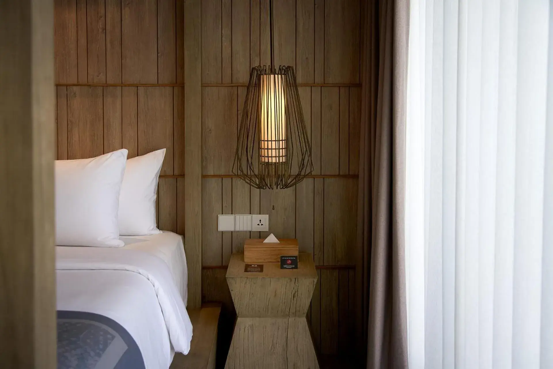 Bed in Cross Bali Breakers Bed in Cross Bali Breakers