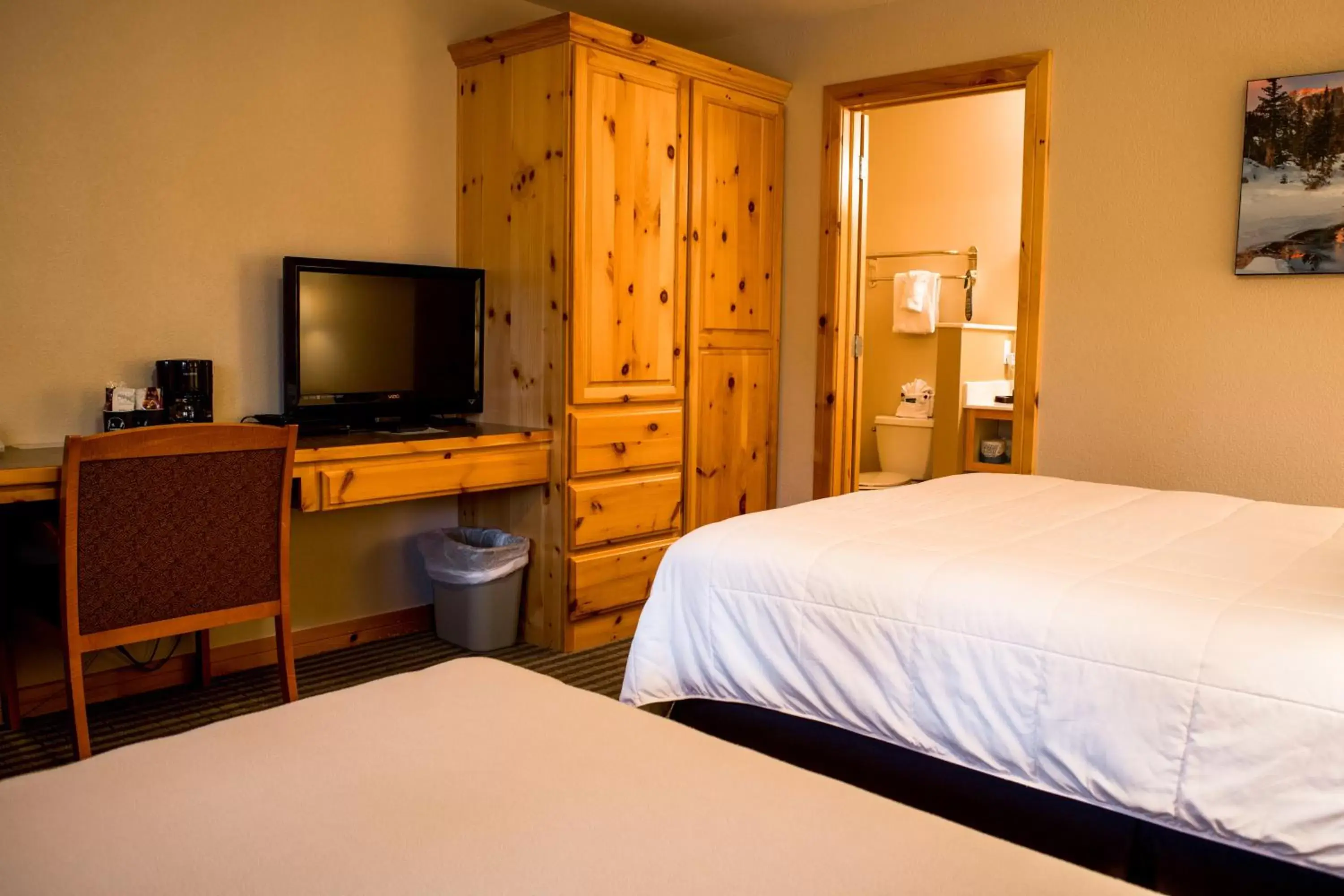 Photo of the whole room, Bed in Appenzell Inn