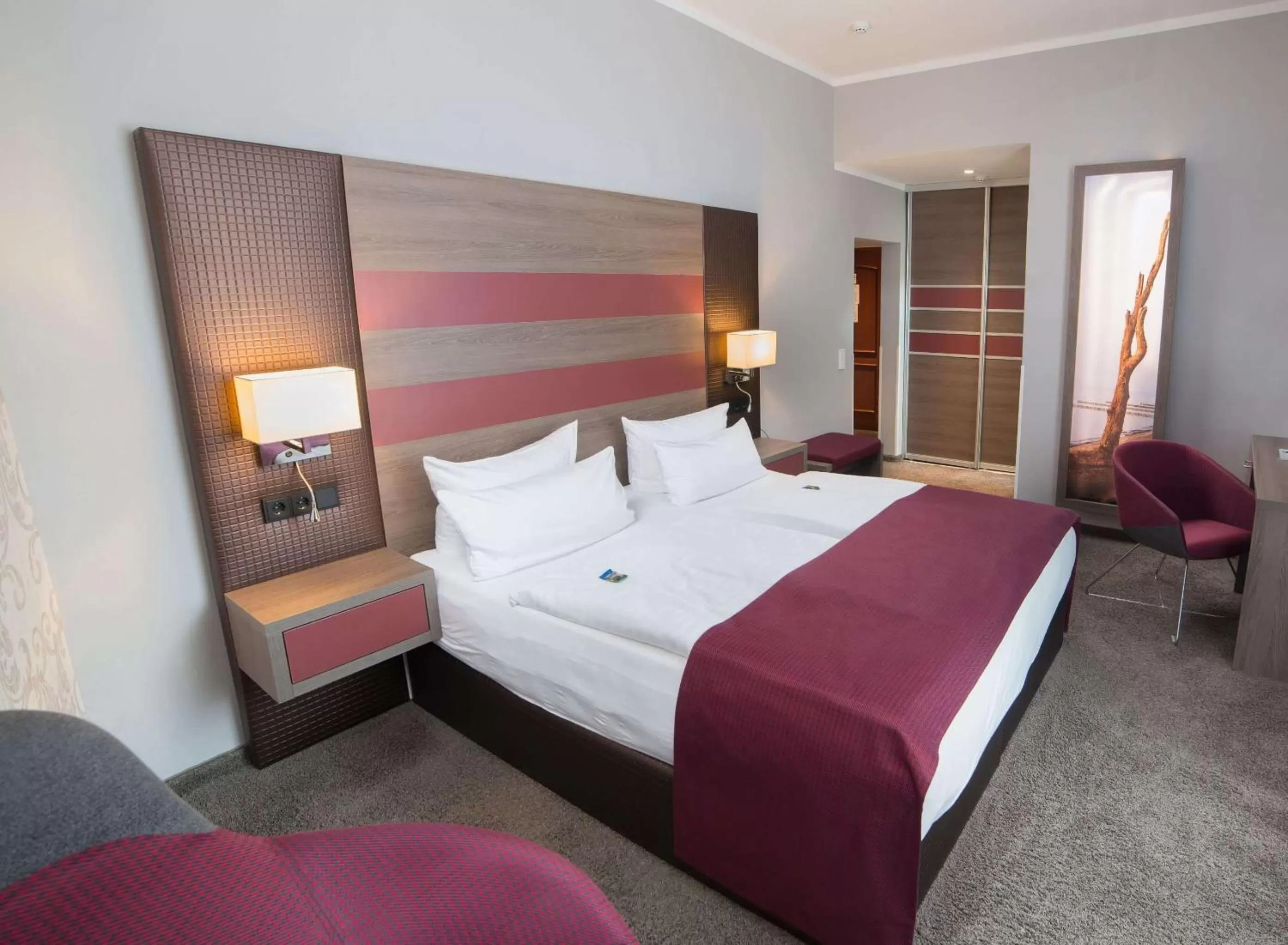 Photo of the whole room, Bed in Hotel Am Alten Strom