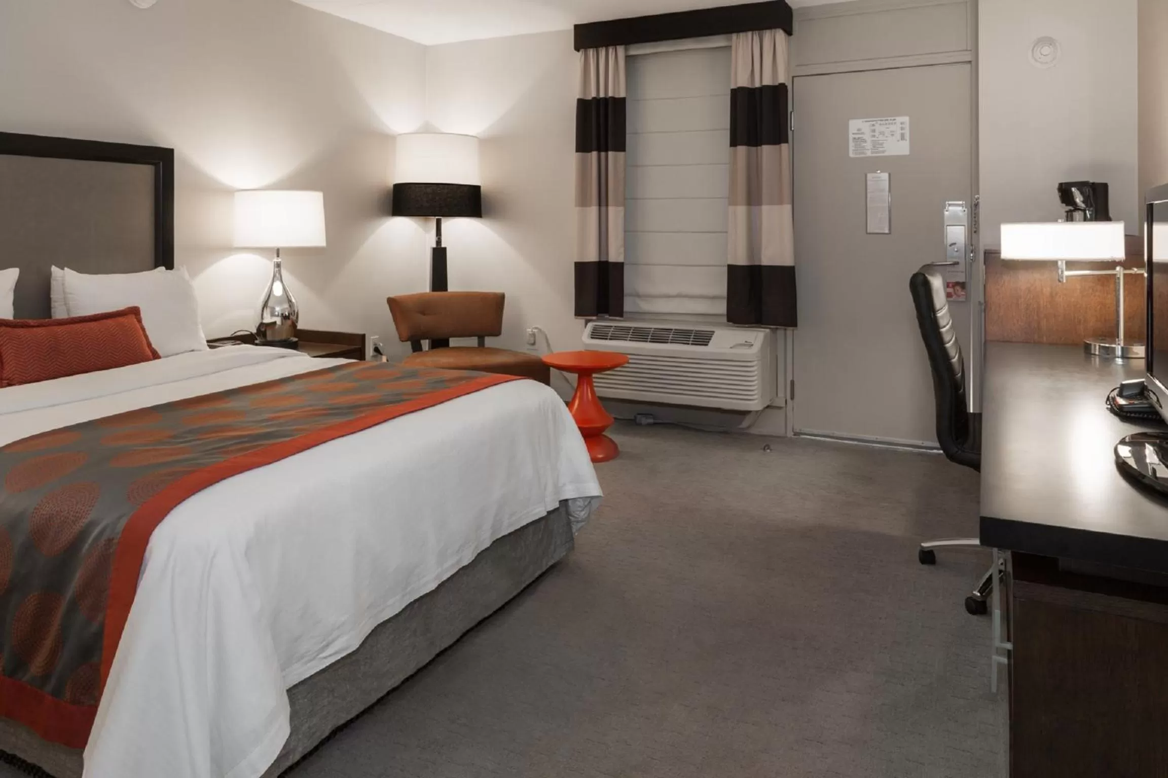 Bedroom, Bed in Ramada by Wyndham Boston