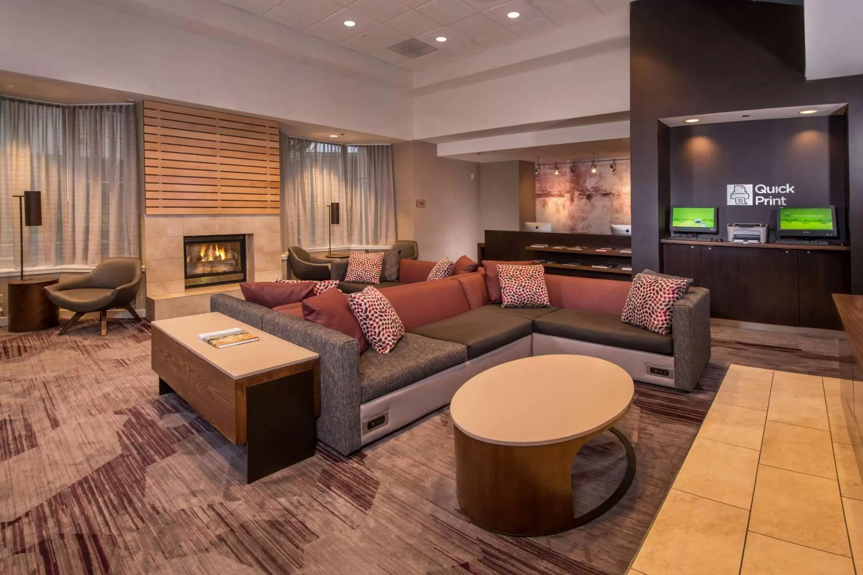 Lobby or reception, Seating Area in Sonesta Select Arlington Rosslyn