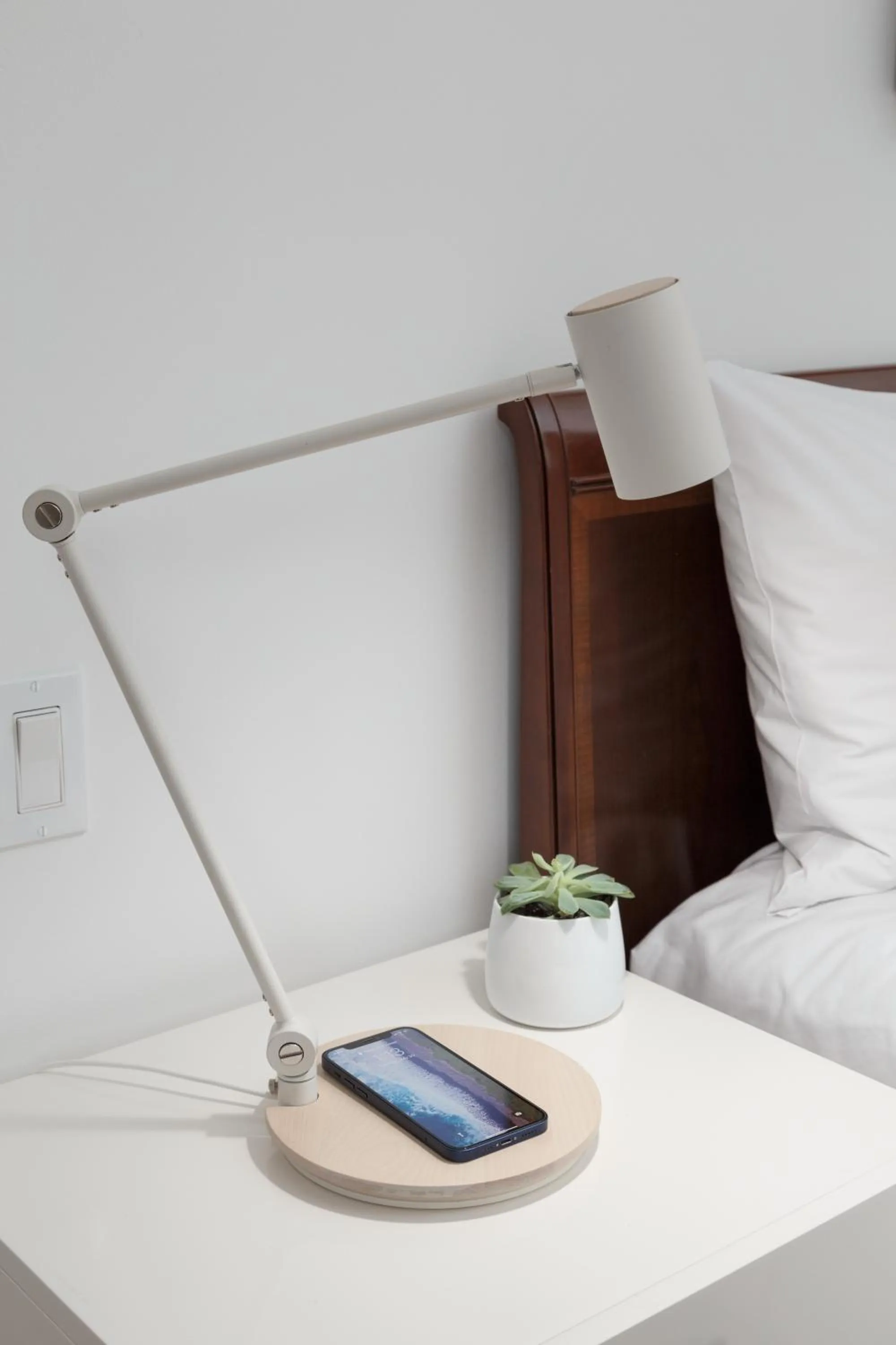 TV and multimedia, Bed in Victorian Hotel