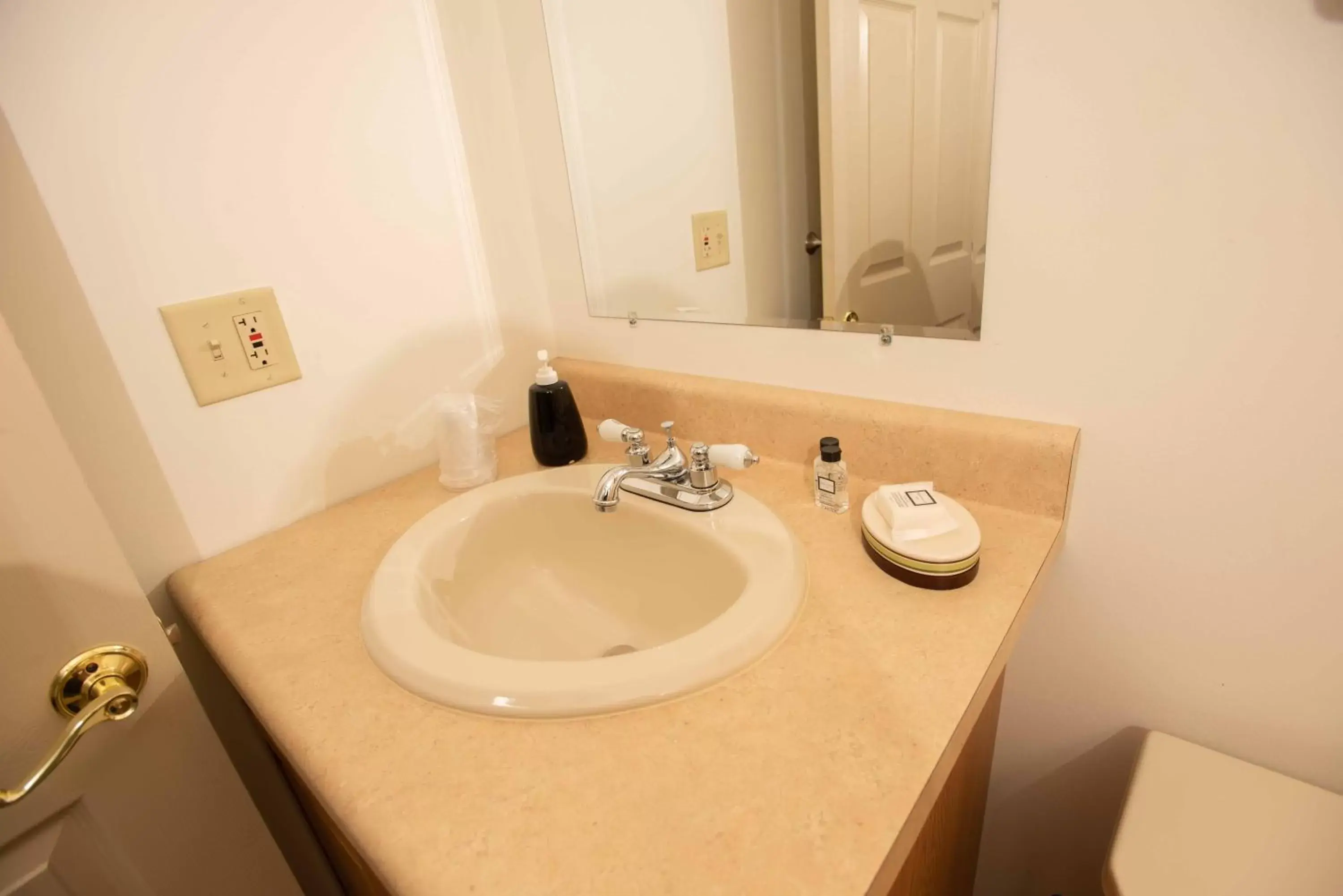 Bathroom in Blue Spruce Motel