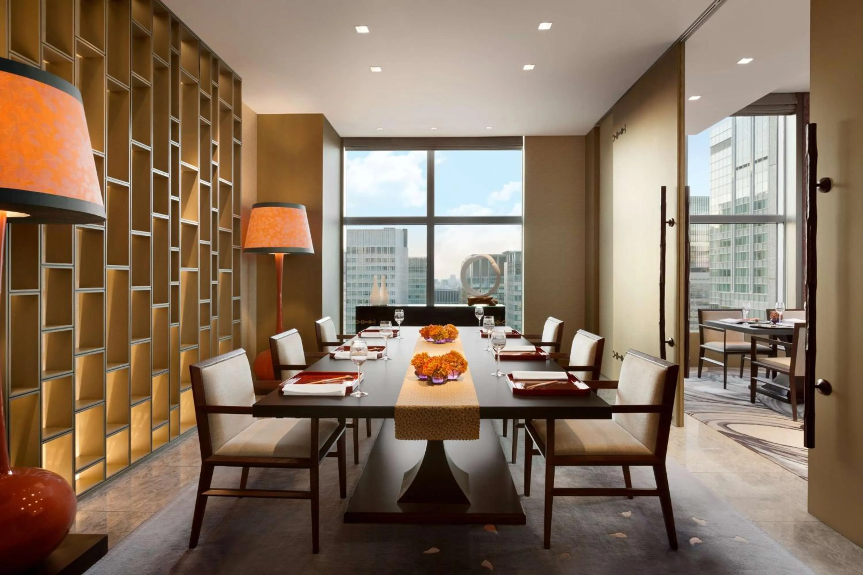 Restaurant/places to eat in Shangri-La Tokyo