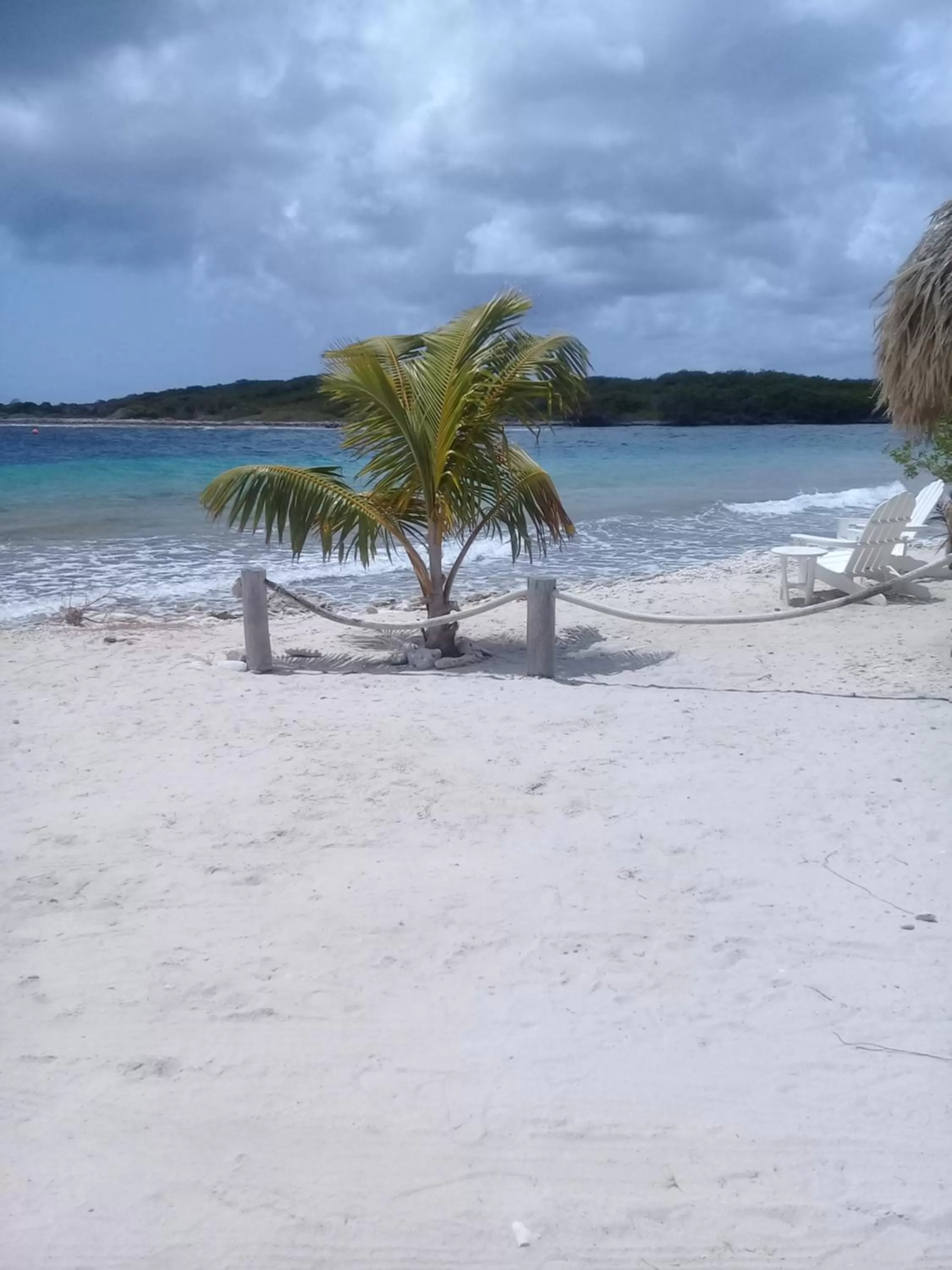 Beach in B&B Sombre di Kabana