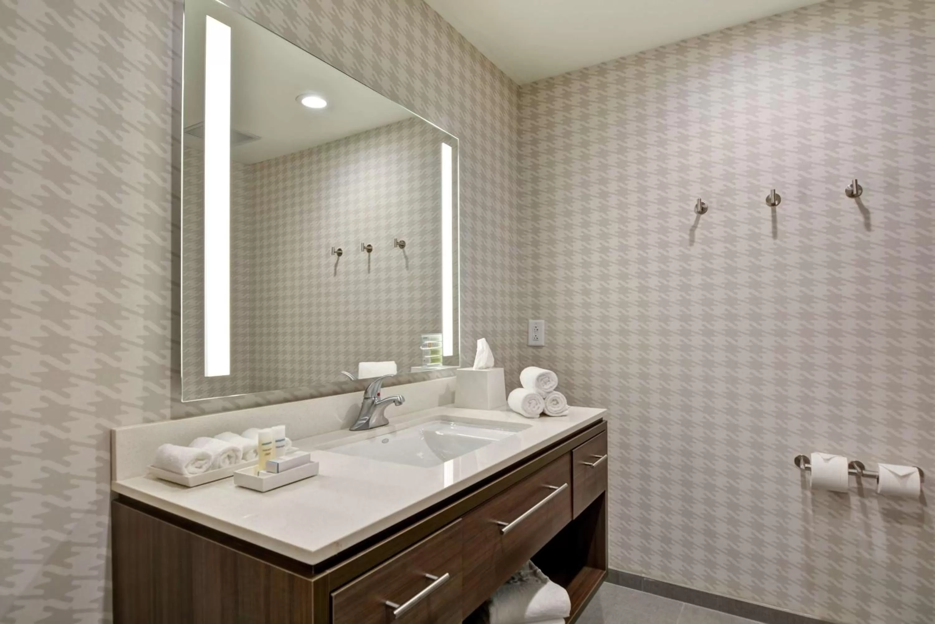 King Studio Suite - Non-Smoking in Home2 Suites Charleston West Ashley