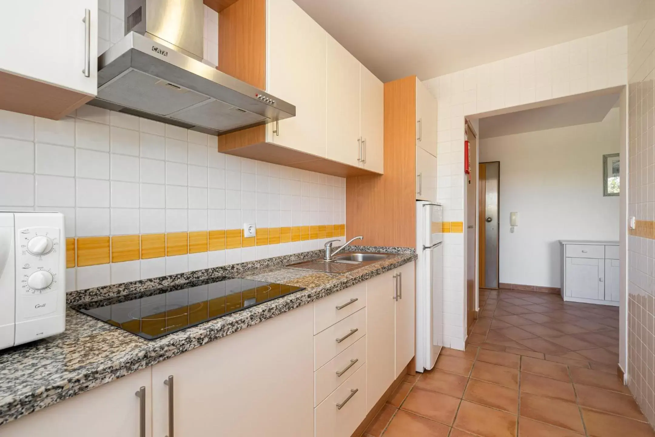 Kitchen/Kitchenette in Quinta do Morgado - Apartamentos Turisticos Monte Da Eira