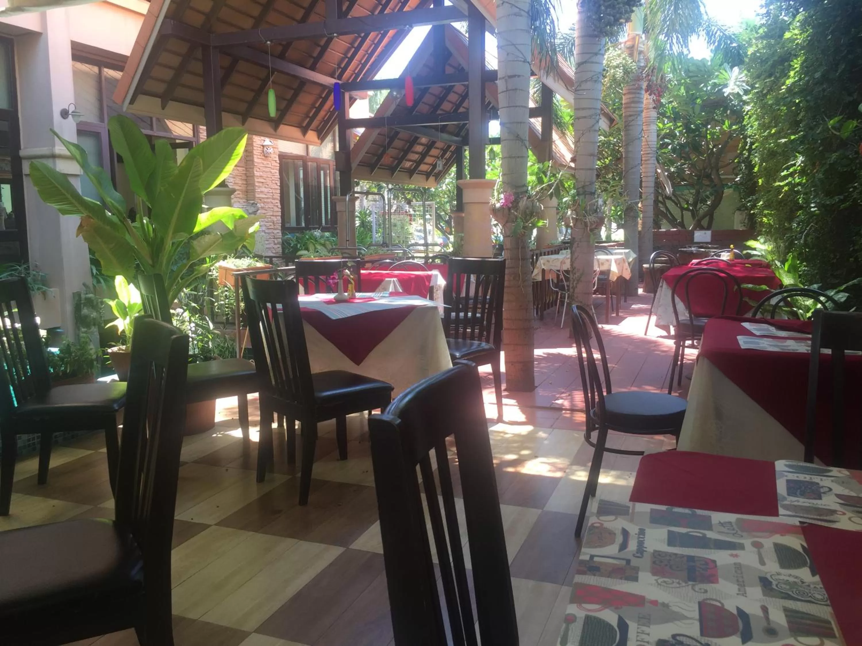 Restaurant/places to eat in Wannara Hotel Hua Hin
