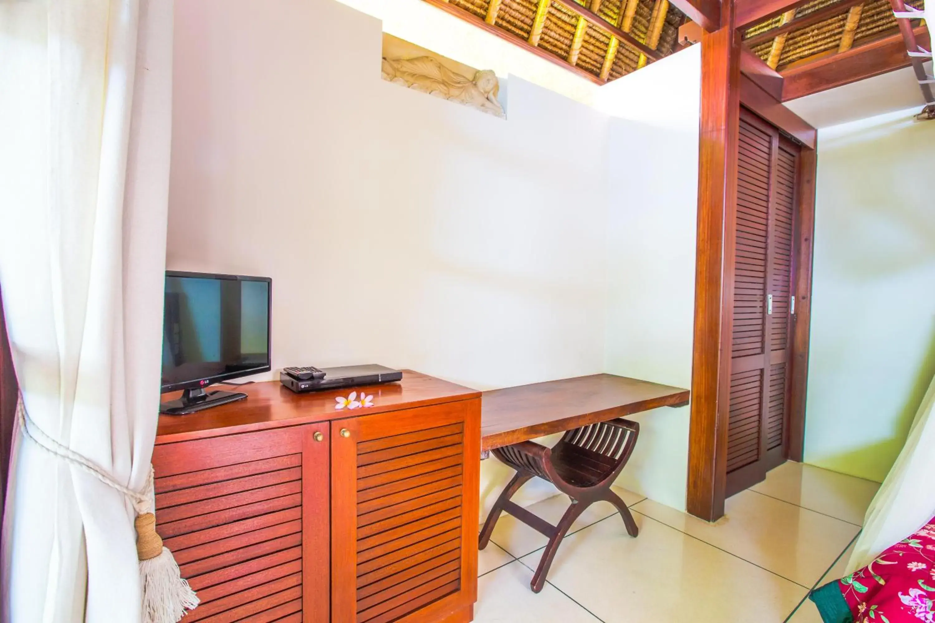 TV/Entertainment Center in Bali Harmony Villa