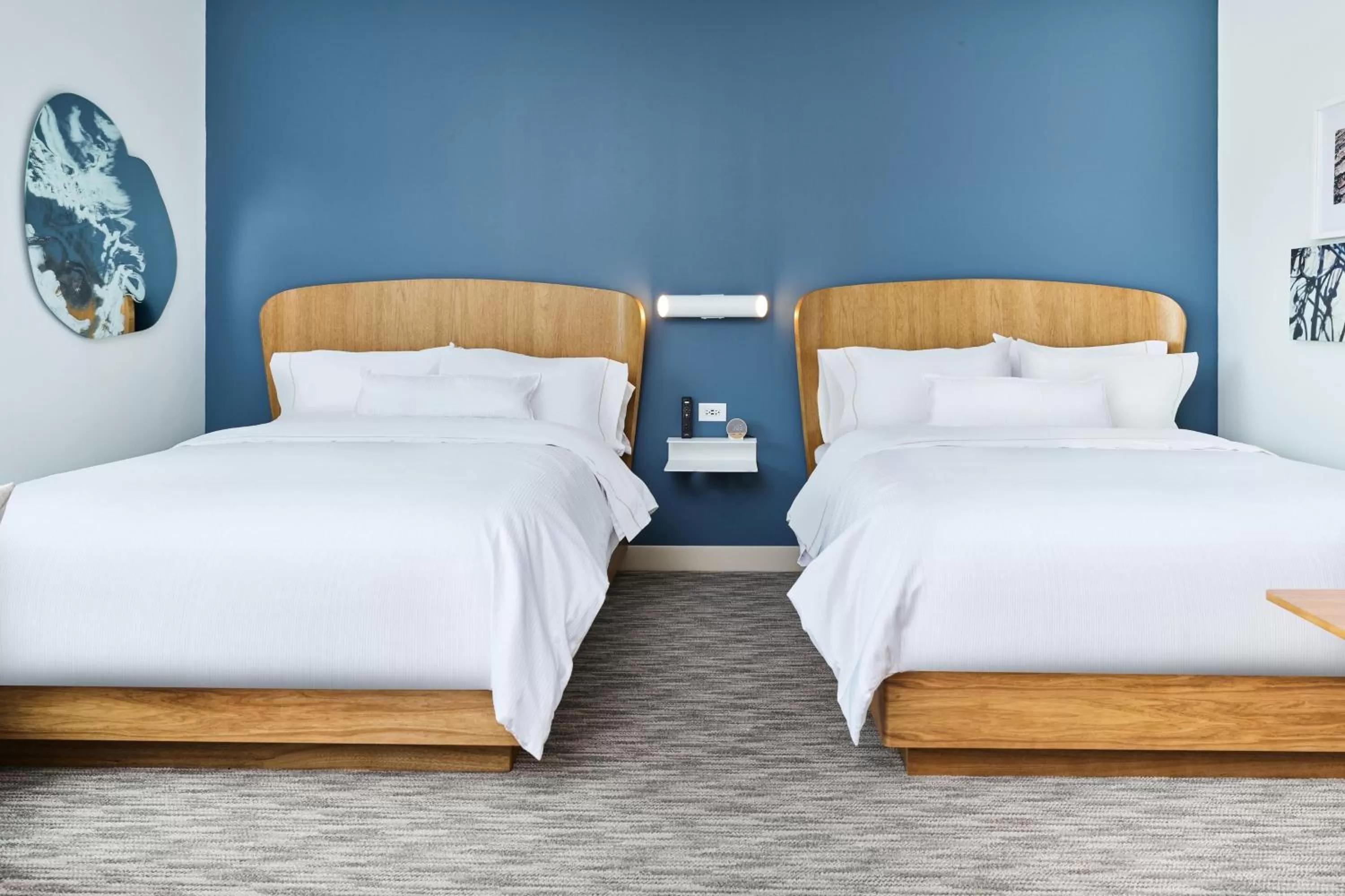 Photo of the whole room, Bed in Element Chattanooga East