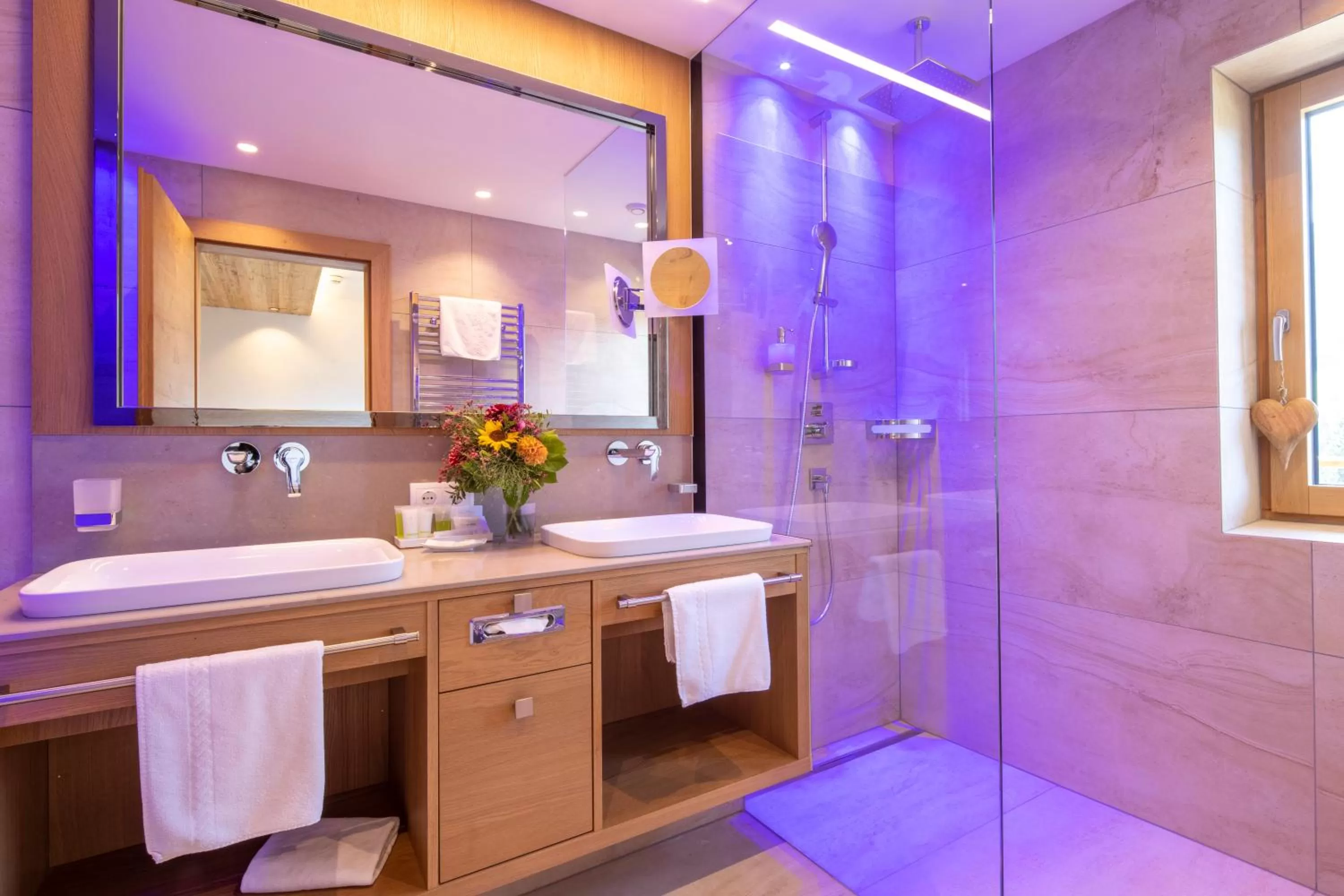 Shower, Bathroom in Natur & Spa Resort "Der Alpbacherhof" Superior