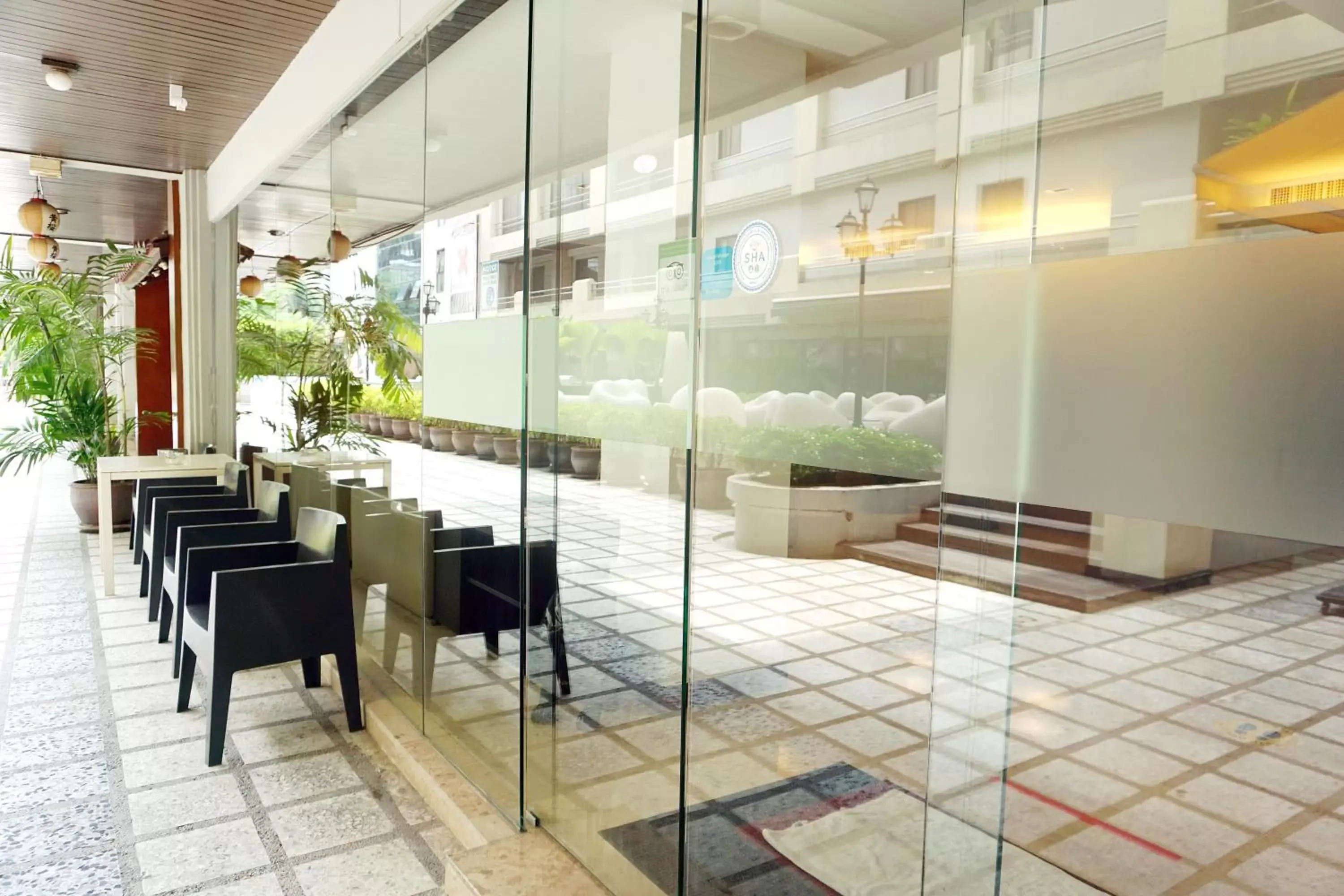 Facade/entrance, Restaurant/Places to Eat in S33 Compact Sukhumvit Hotel