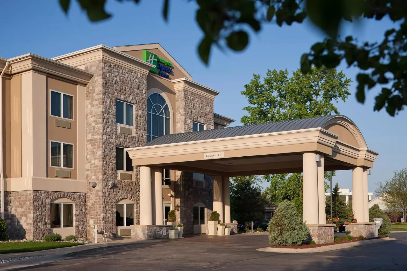 Facade/entrance, Property Building in Holiday Inn Express Hotel & Suites Saginaw, an IHG Hotel