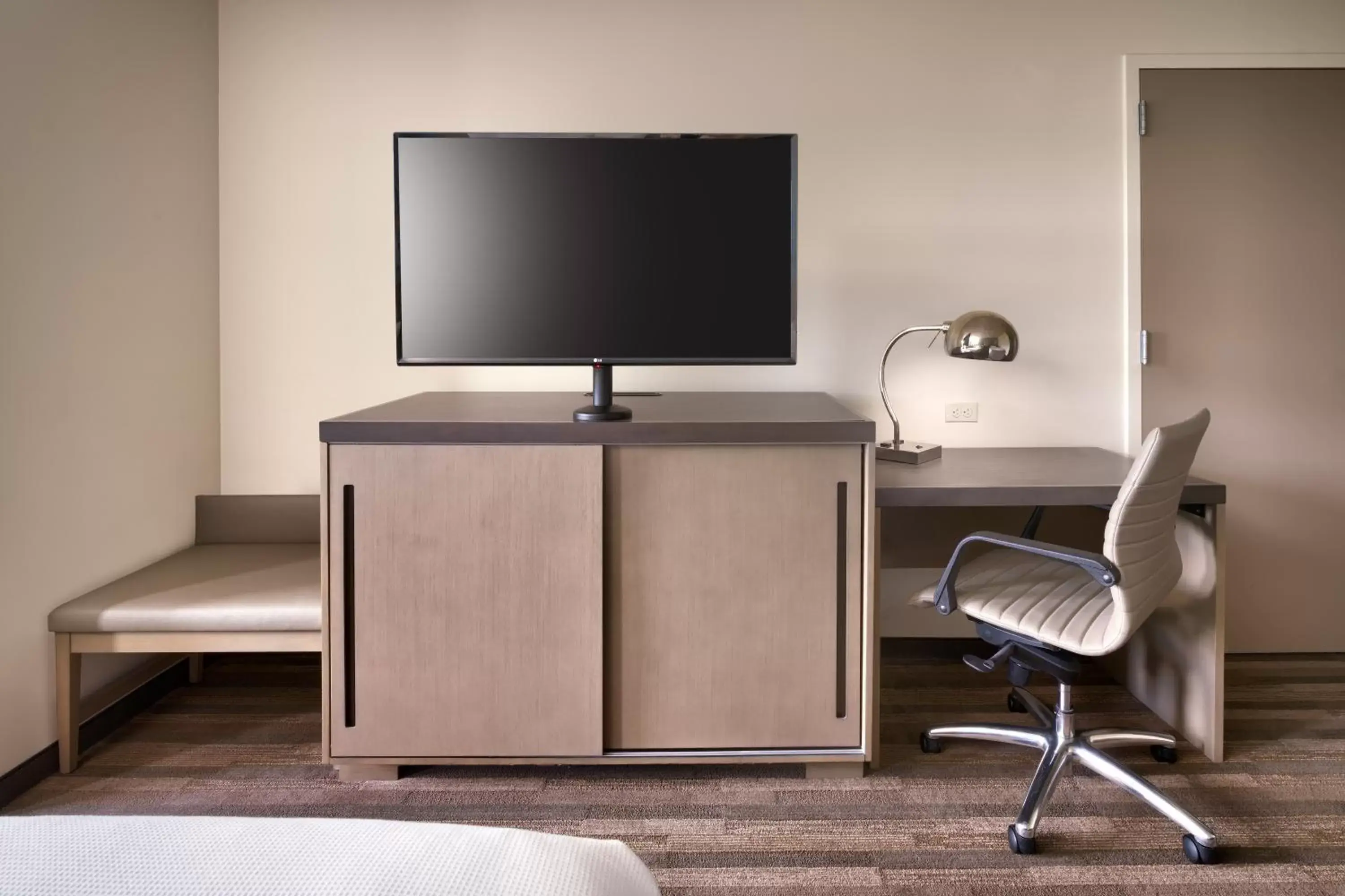 TV and multimedia, TV/Entertainment Center in Hyatt House Rochester Mayo Clinic Area