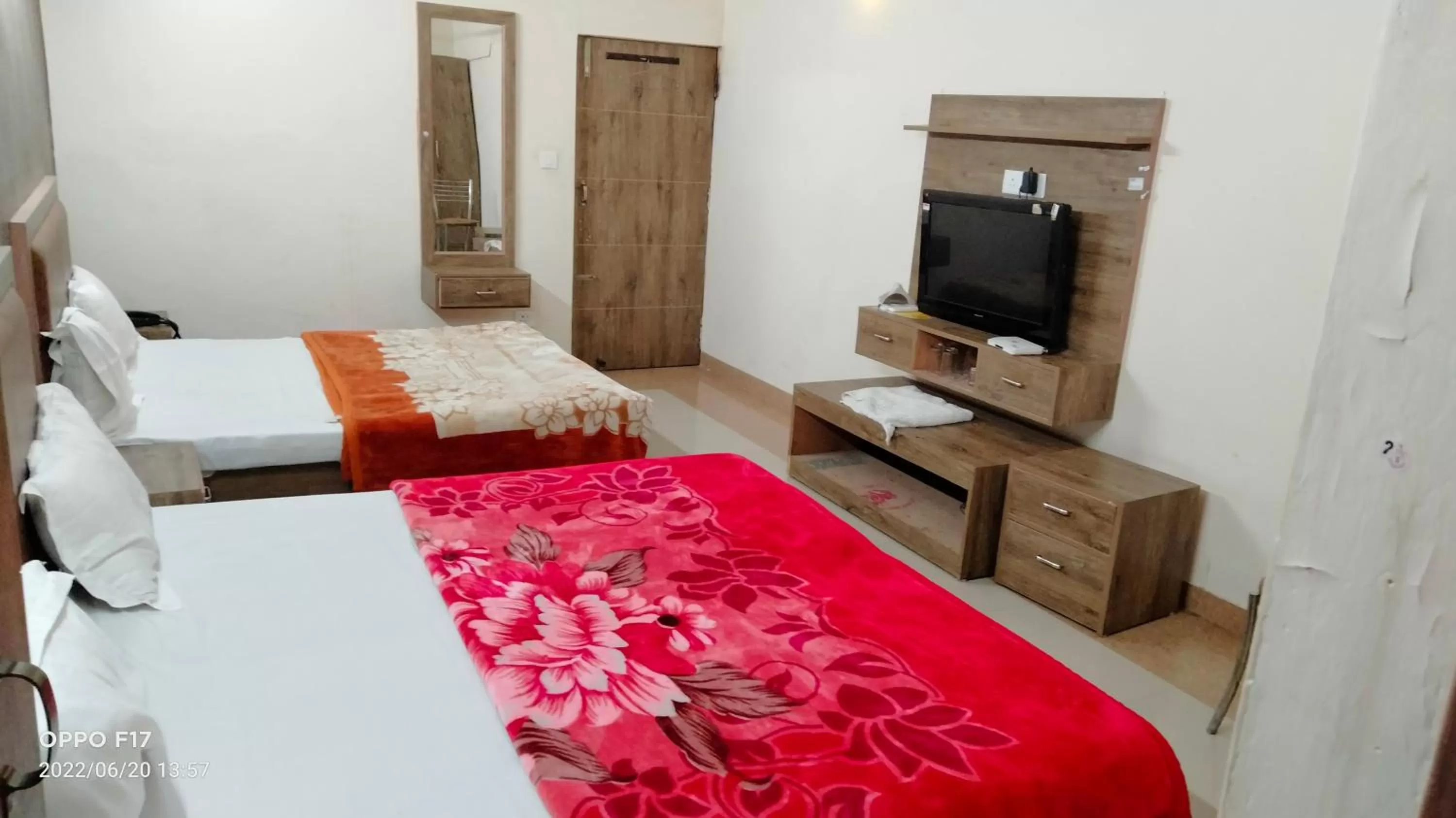 Bed in Hotel Diamond Ring Chandigarh