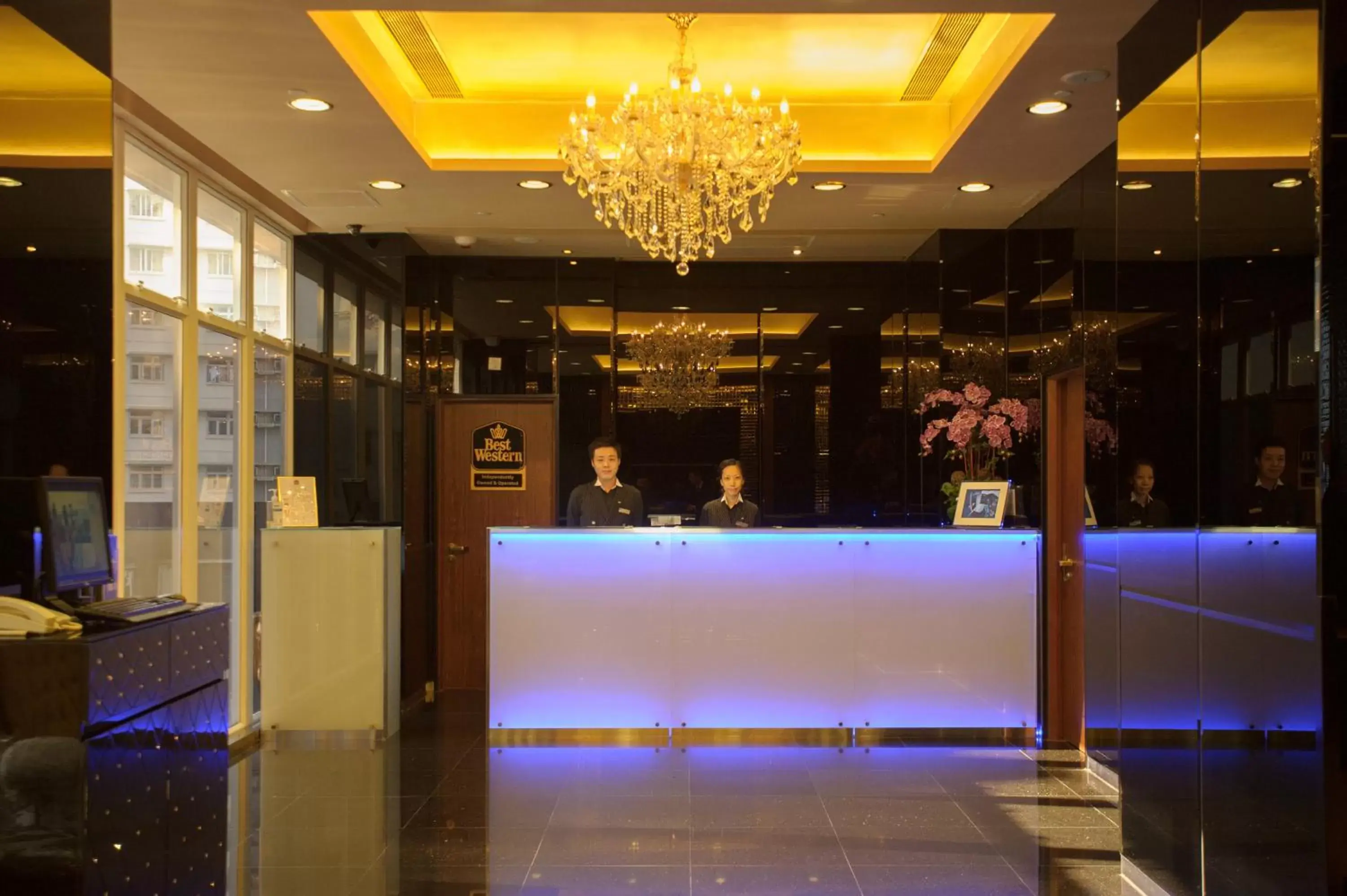 Lobby or reception, Swimming Pool in Best Western Hotel Causeway Bay