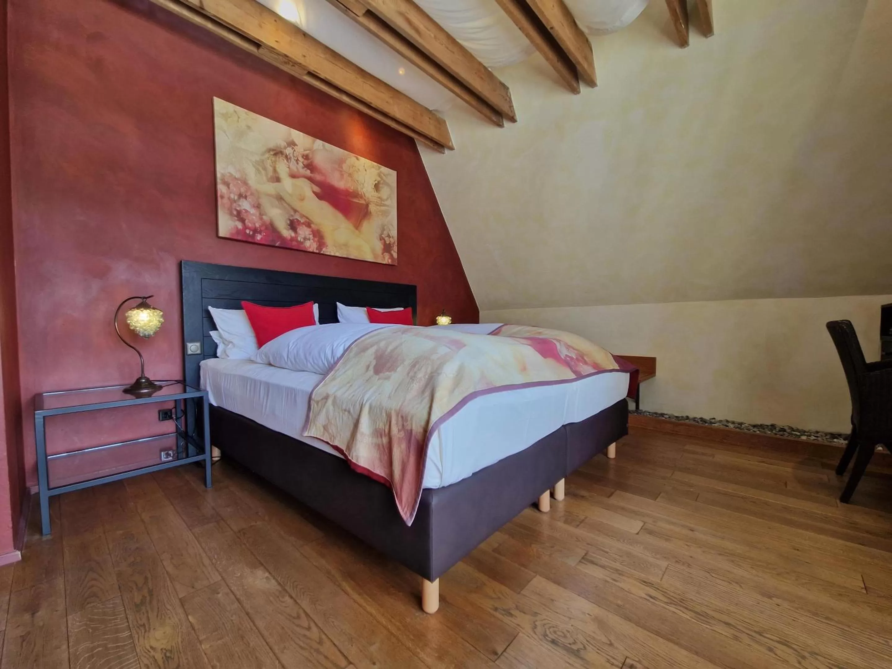 Bed in Laurentius Boutique-Hotel & Restaurant