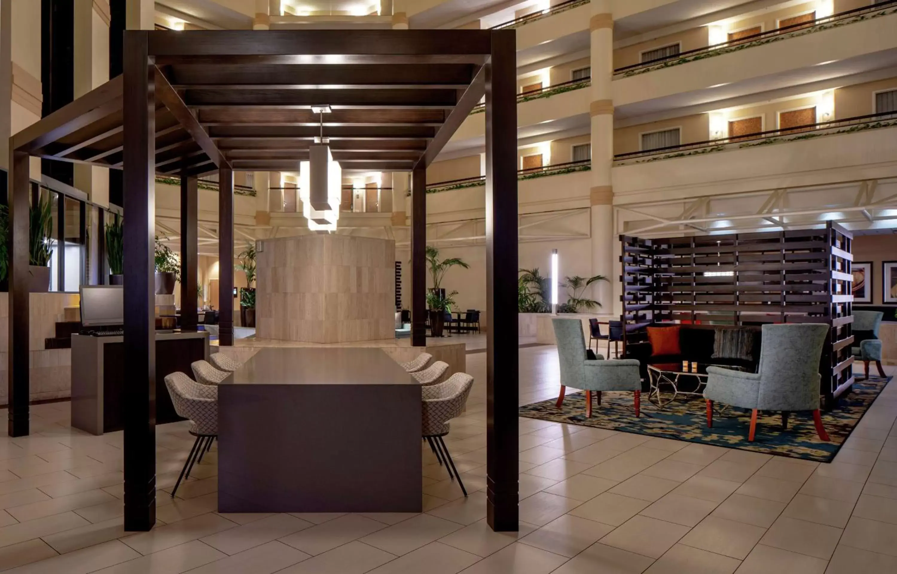 Lobby or reception, Restaurant/Places to Eat in Doubletree Suites by Hilton Salt Lake City