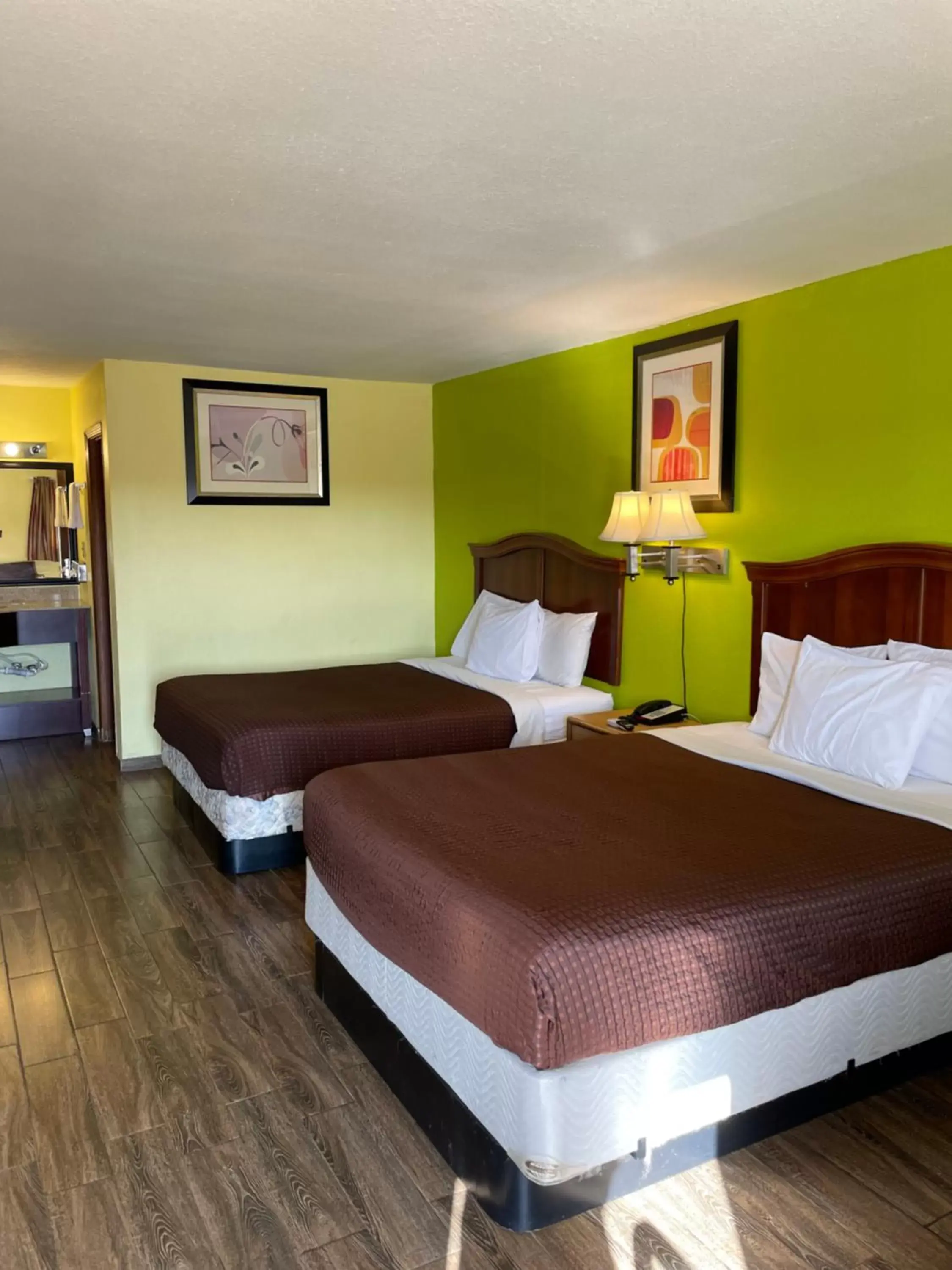 Bed in Linder Motor Lodge Bed in Linder Motor Lodge