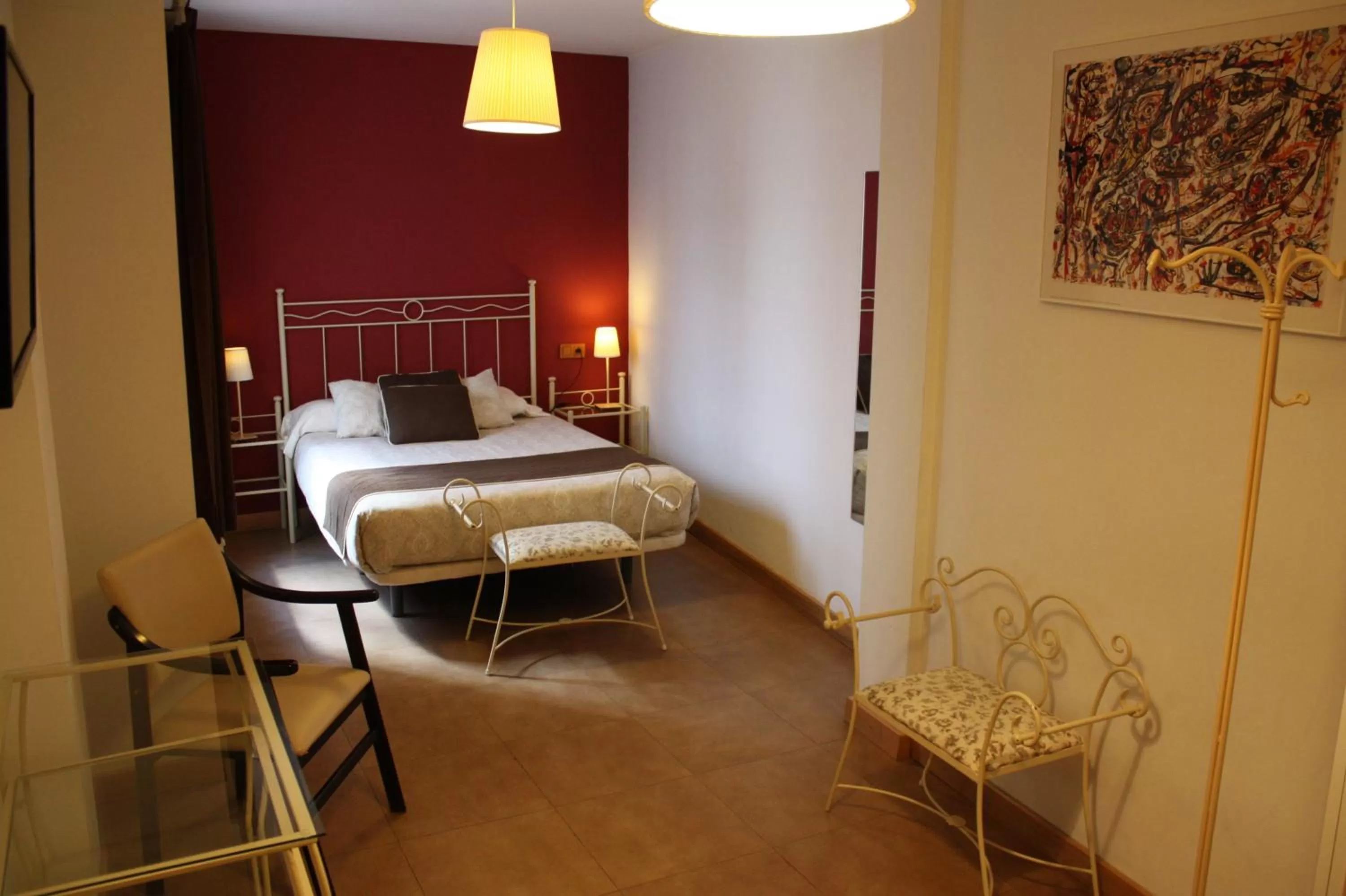 Photo of the whole room, Bed in Hostal La Ribera del Júcar