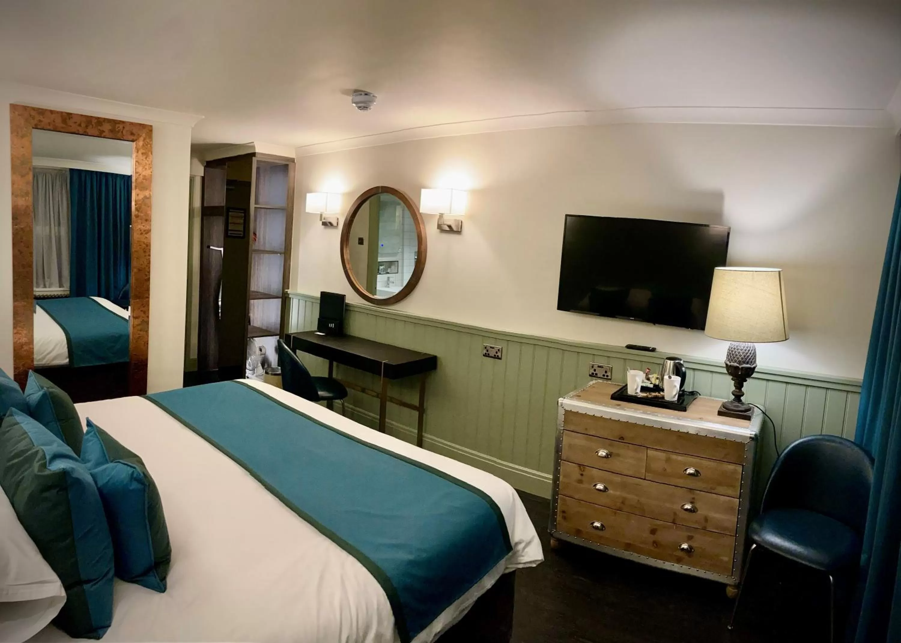 Bed in Blackwell Grange Hotel