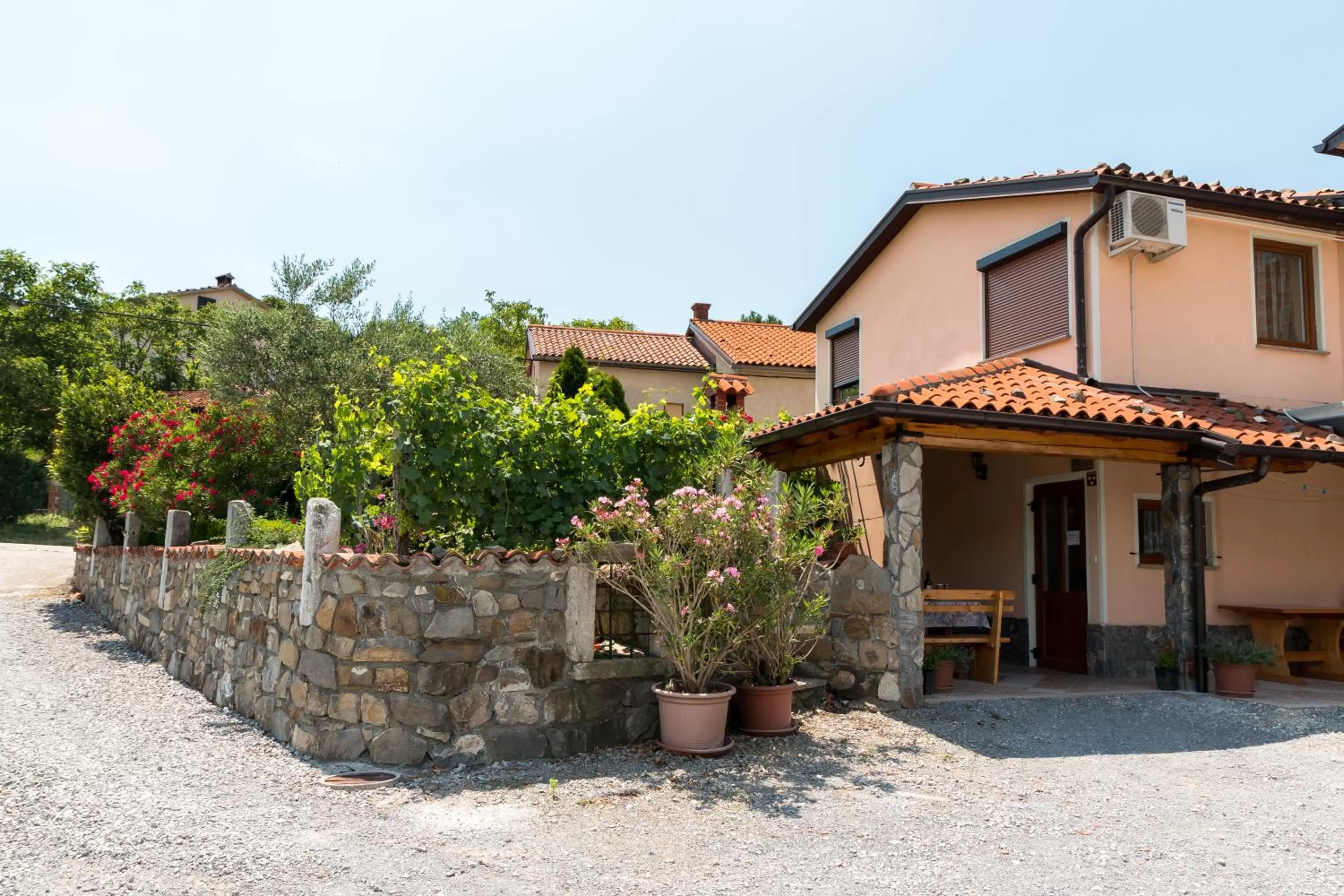 APARTMA in SOBE PILIH