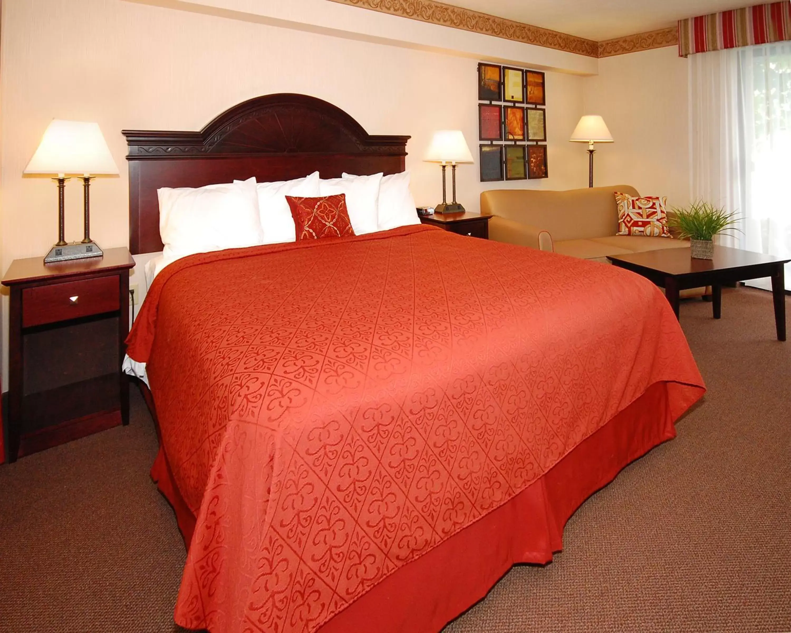 Bed in Holiday Inn - Clarkston - Lewiston, an IHG Hotel