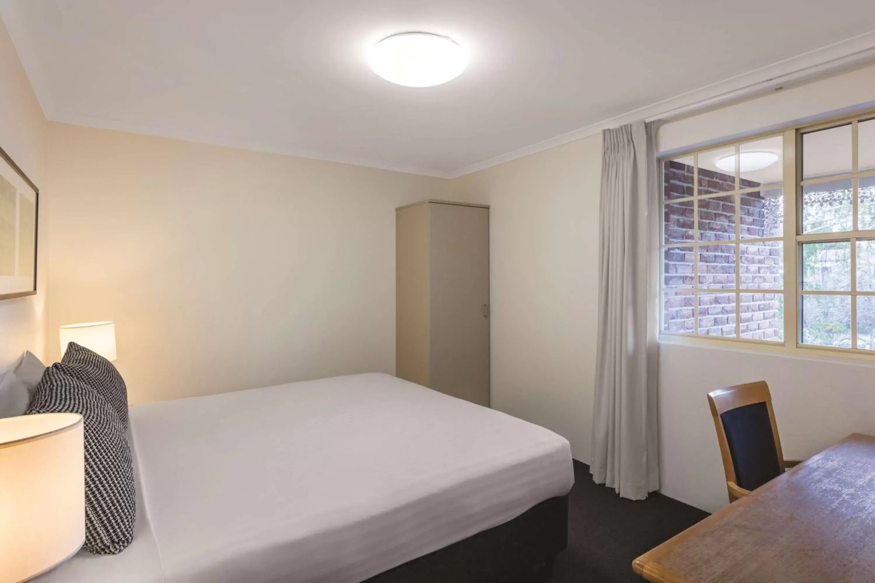 Bedroom, Bed in Adina Serviced Apartments Canberra Kingston
