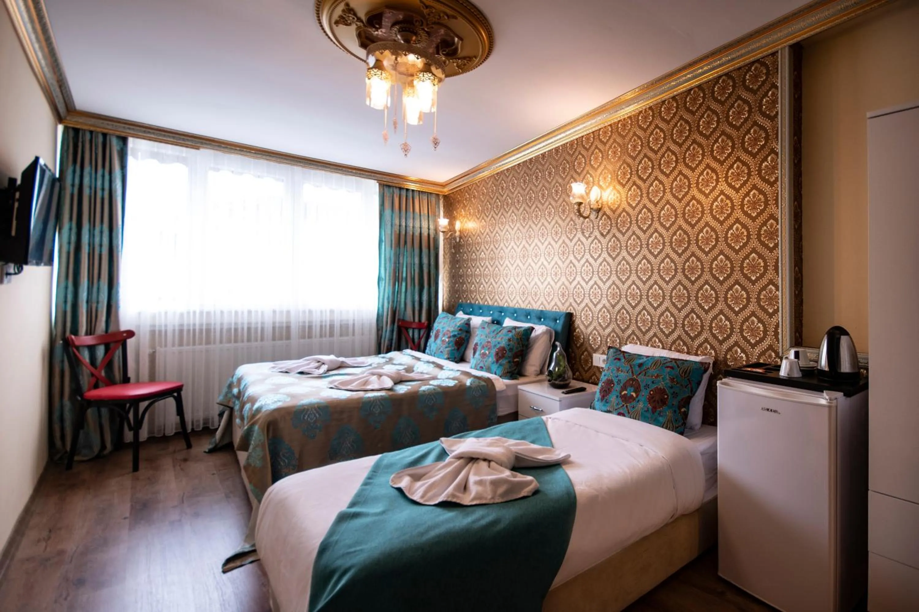 Bed in Paris Garden Hotel Istanbul