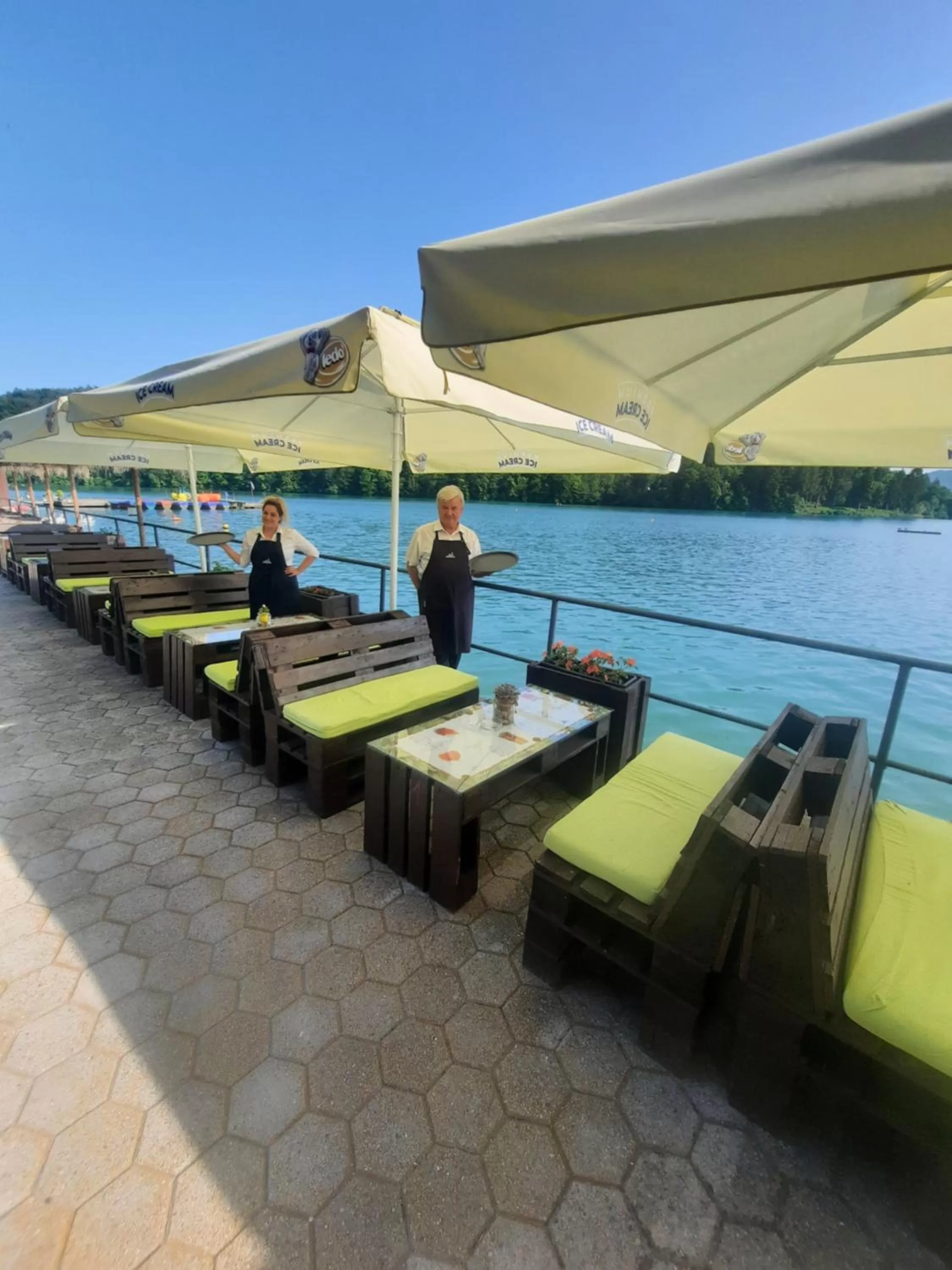 Day in Gostisce Jezero