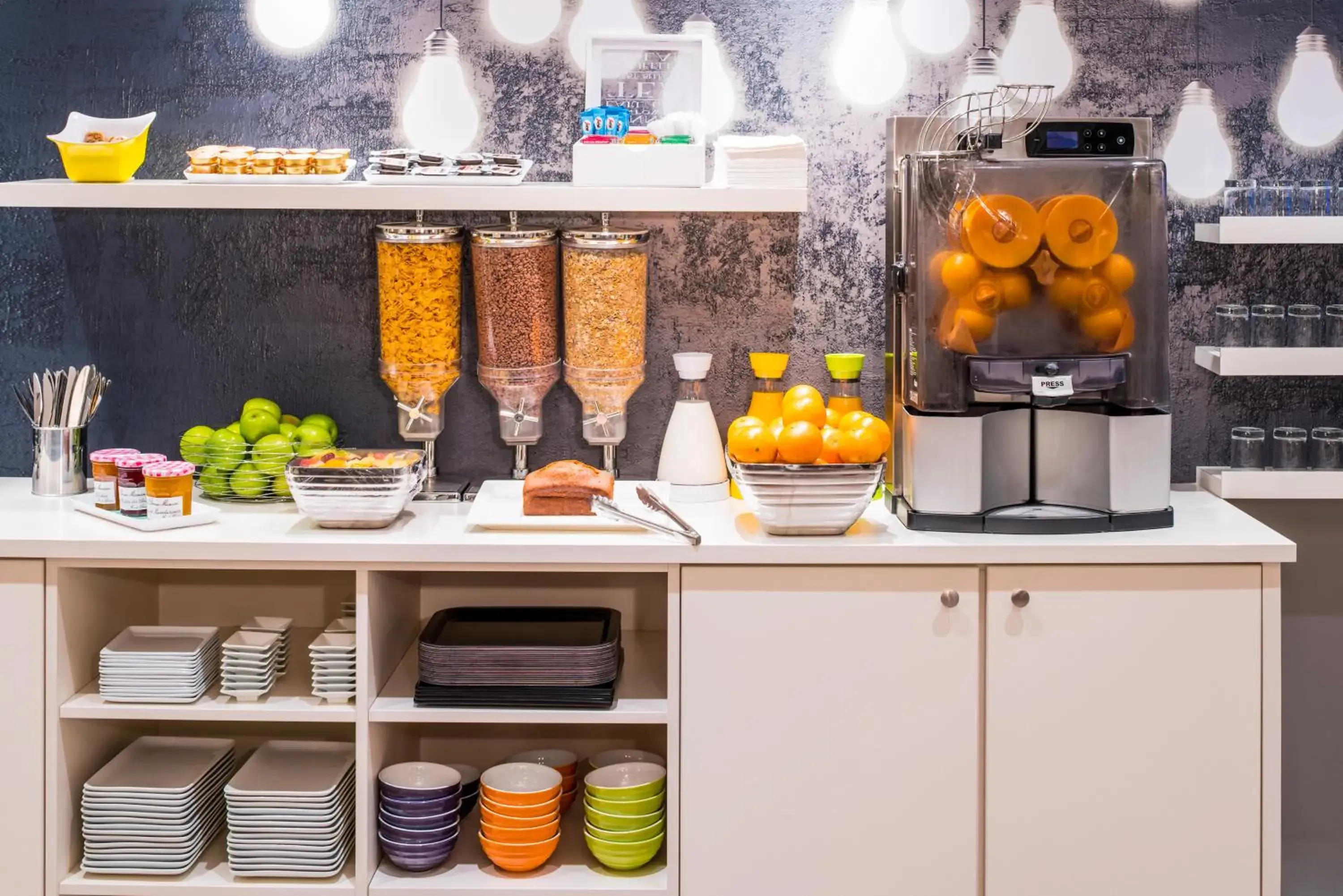 Food and drinks, Kitchen/Kitchenette in ibis Styles Paris 15 Lecourbe