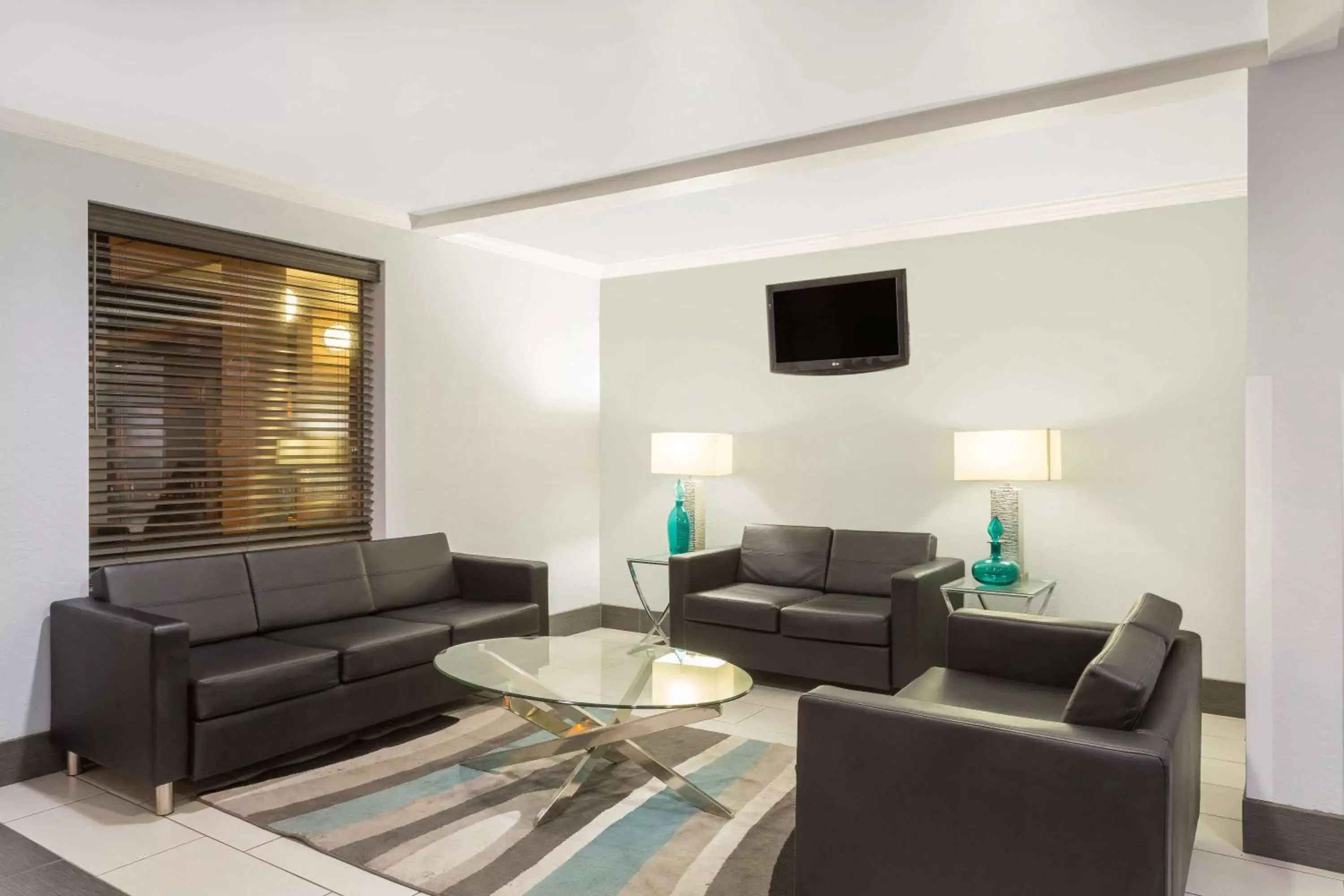 Lobby or reception in Baymont by Wyndham Flagstaff Lobby or reception in Baymont by Wyndham Flagstaff