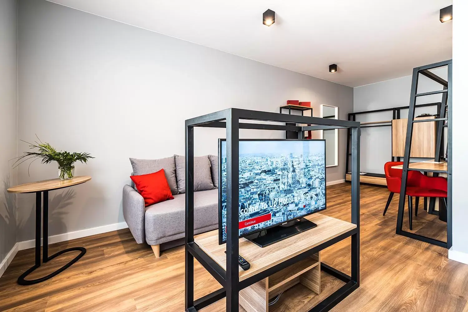 TV and multimedia, Bunk Bed in Up Hotel Budapest