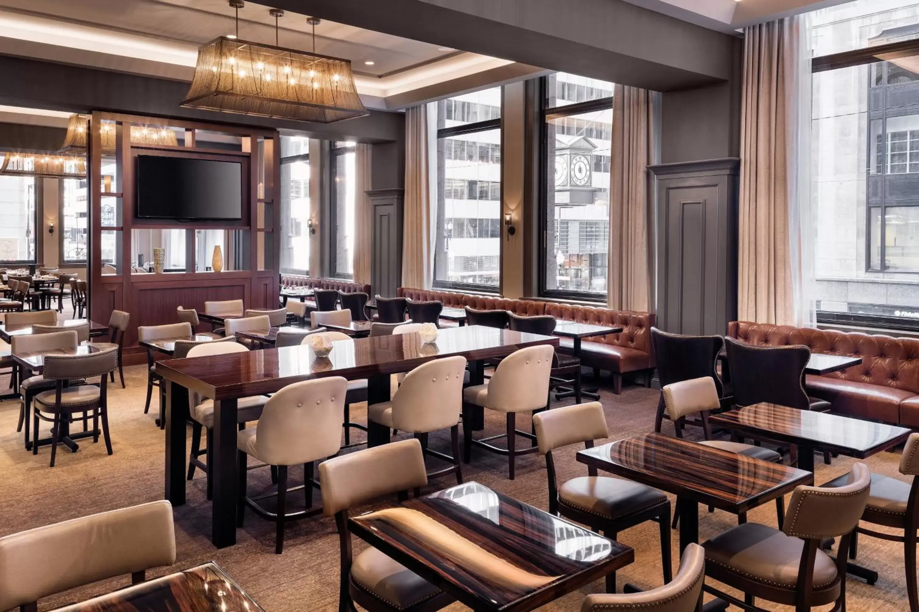 Restaurant/Places to Eat in Residence Inn by Marriott Chicago Downtown/Loop