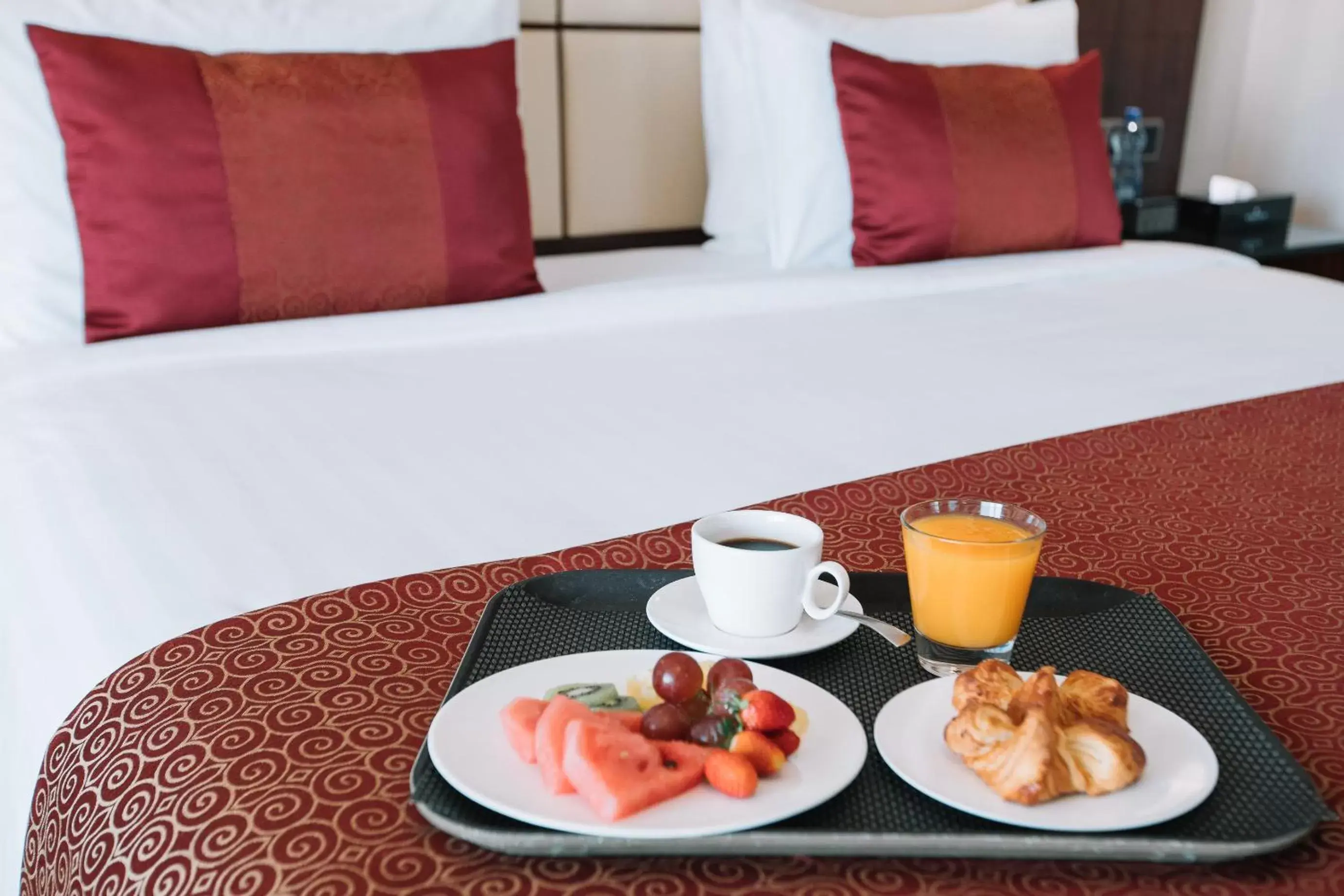 Breakfast, Bed in Golden Tulip Addis Ababa